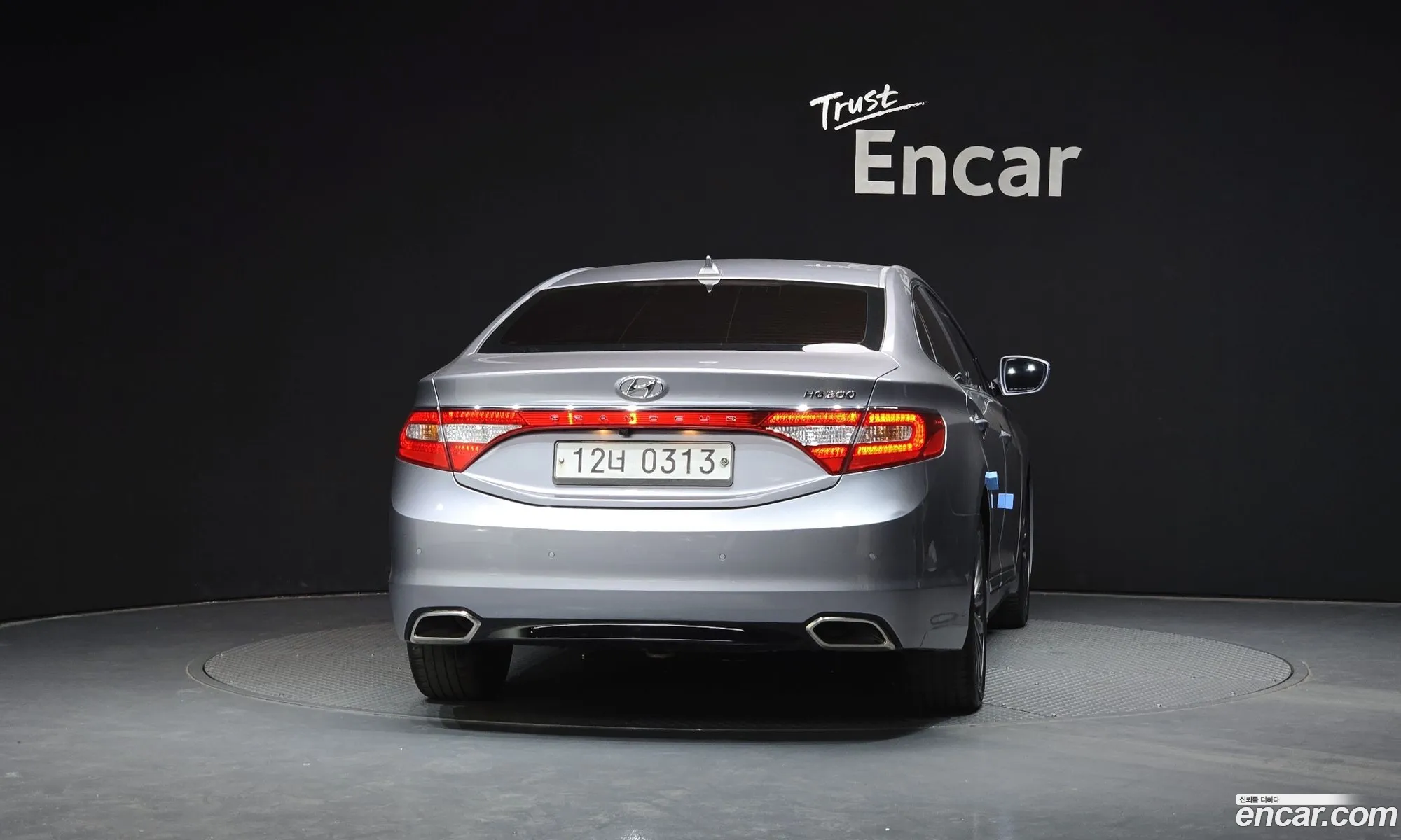 Hyundai Grandeur HG 2015 — 20