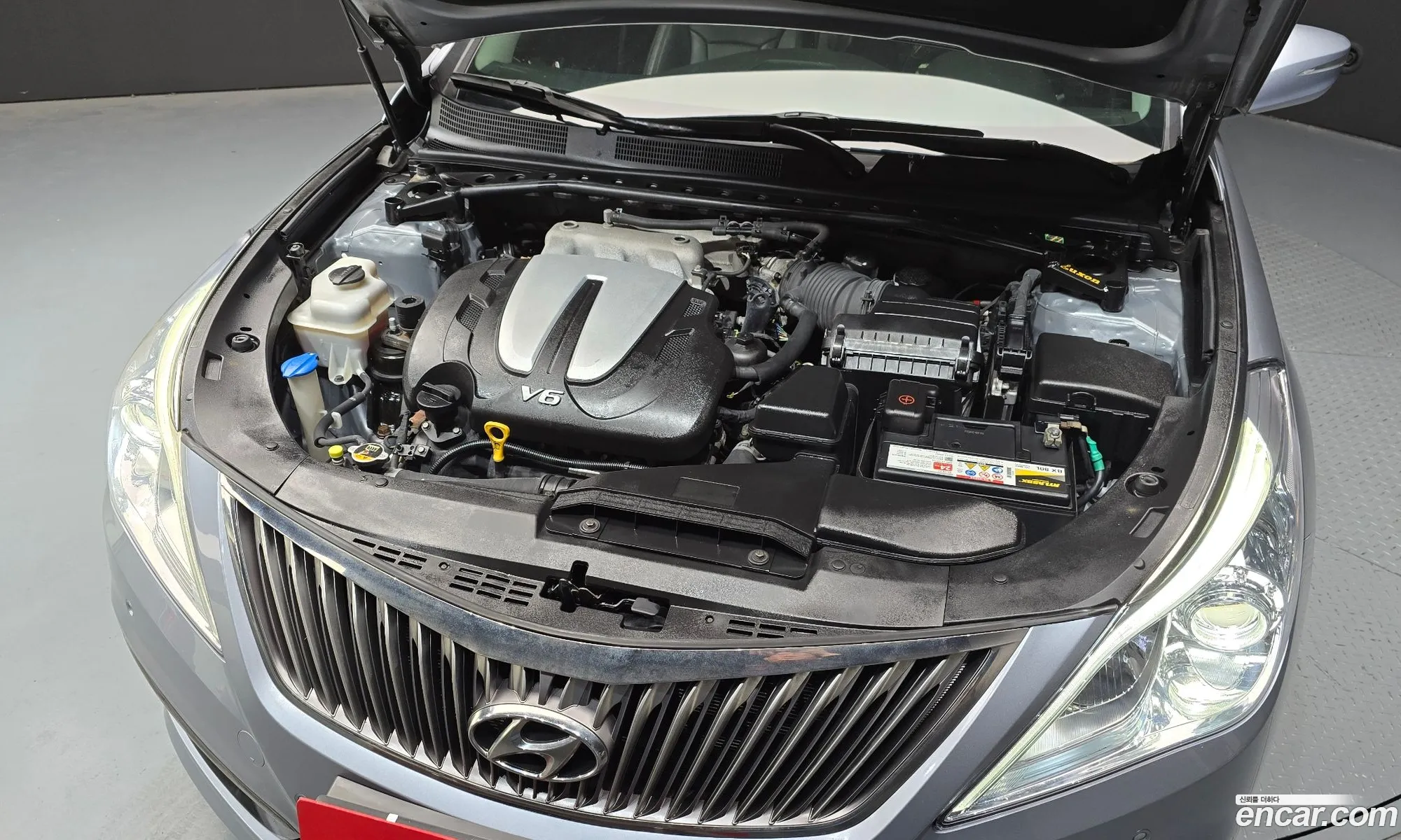 Hyundai Grandeur HG 2015 — 16