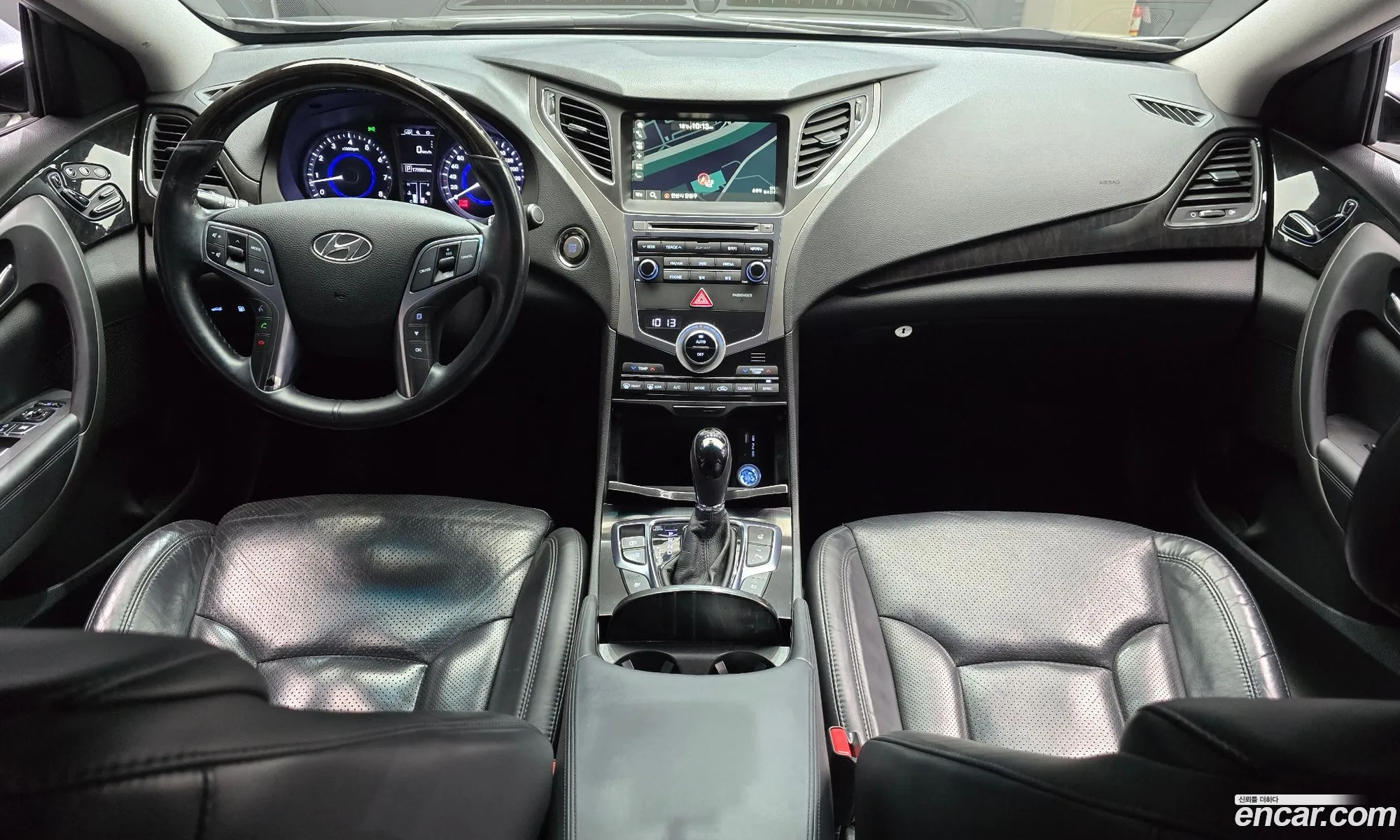 Hyundai Grandeur HG 2015 — 14