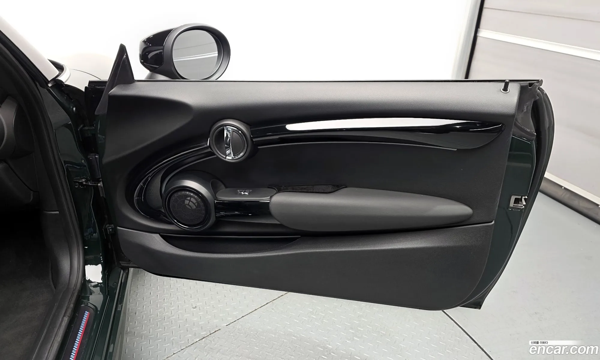 Mini Cooper S Convertible 2023 — 5