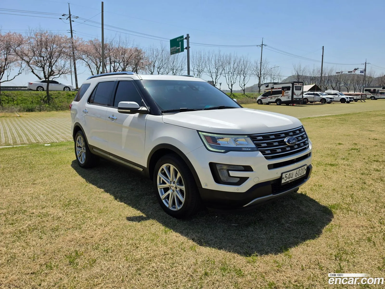 Ford Explorer 2017 — 17