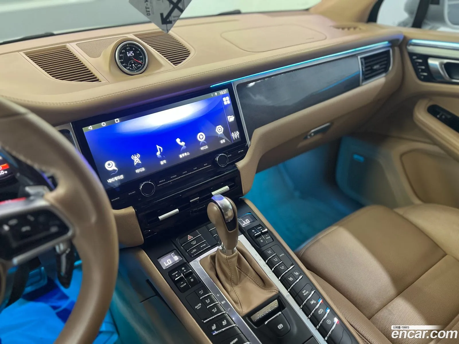 Porsche Macan 2015 — 9
