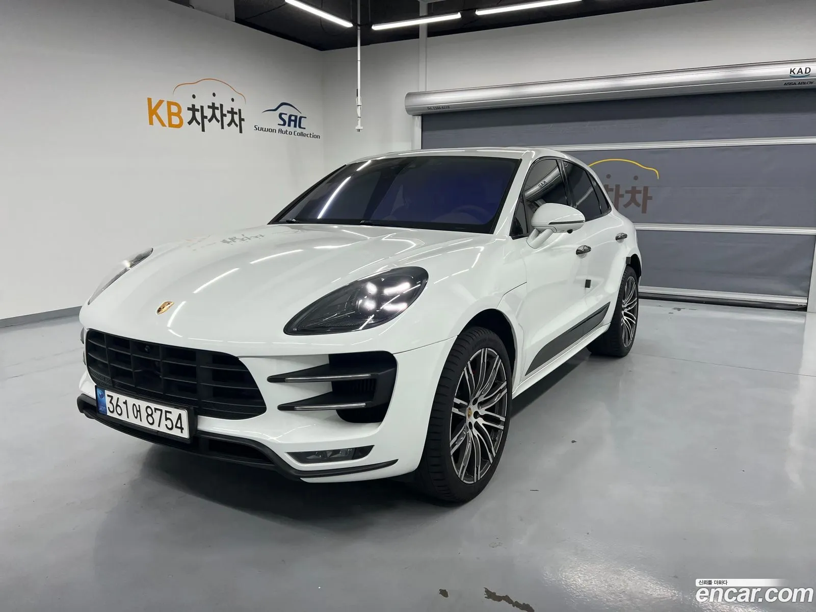 Porsche Macan 2015 — 13