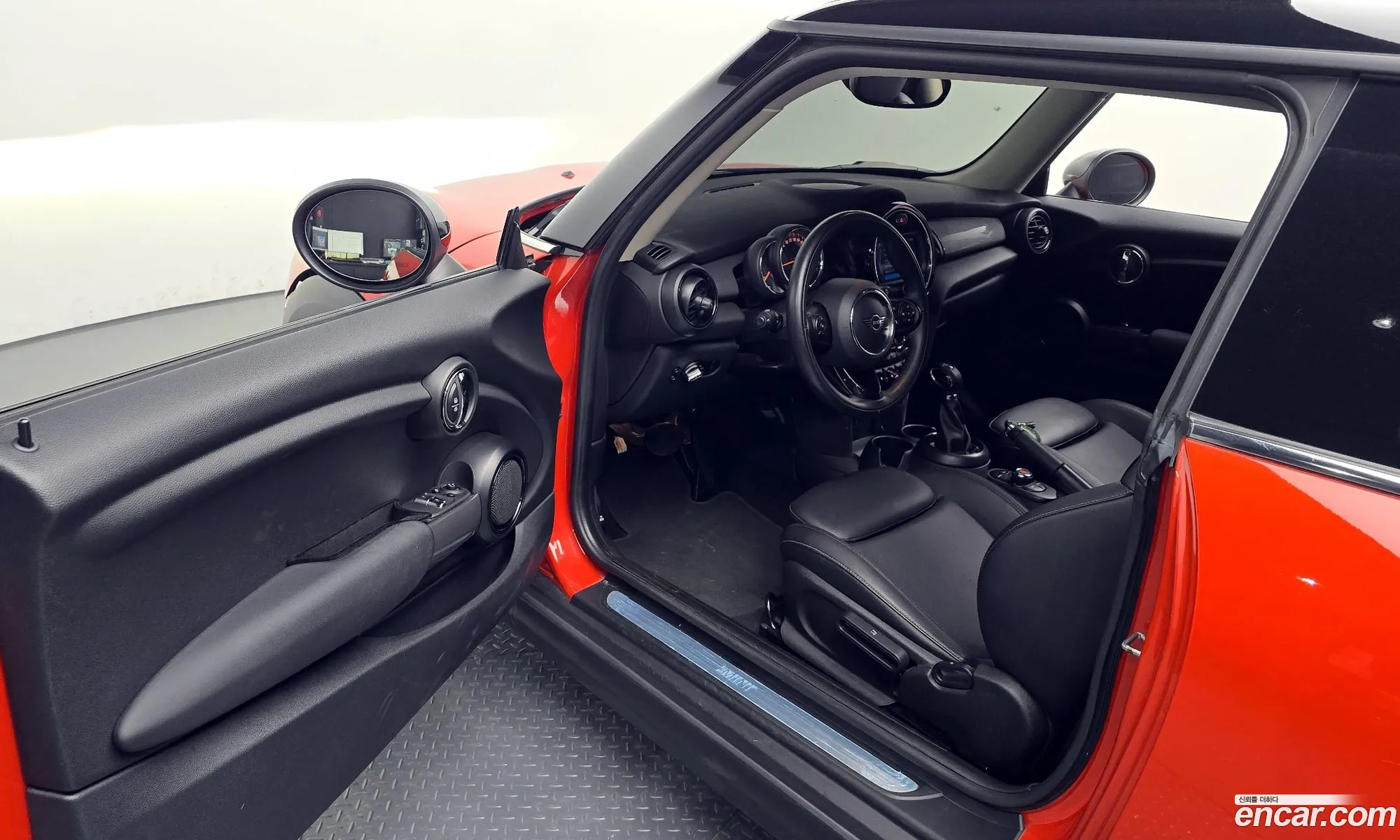 Mini Cooper 2019 WMWXP5108K2H92850 — 18
