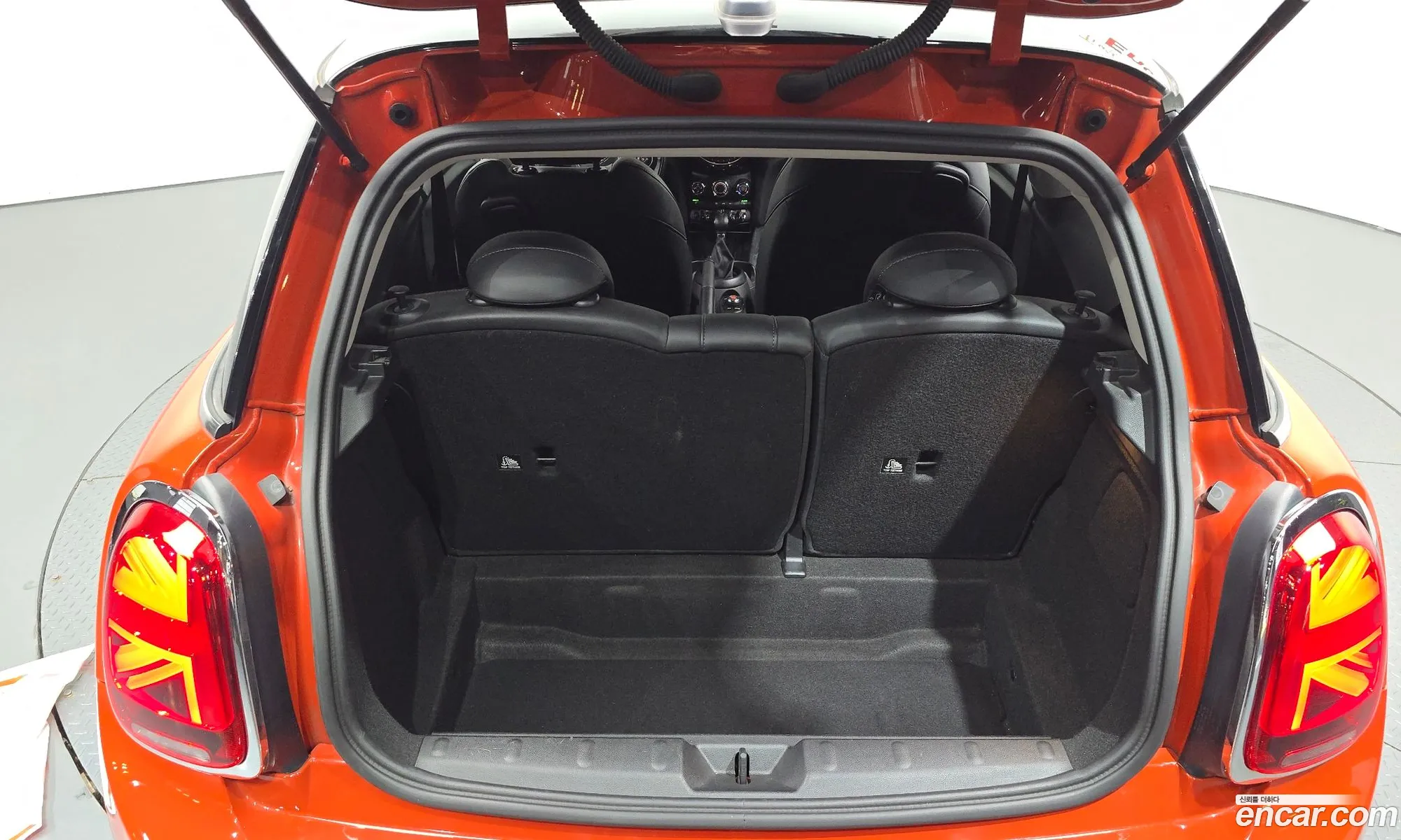 Mini Cooper 2019 WMWXP5108K2H92850 — 9