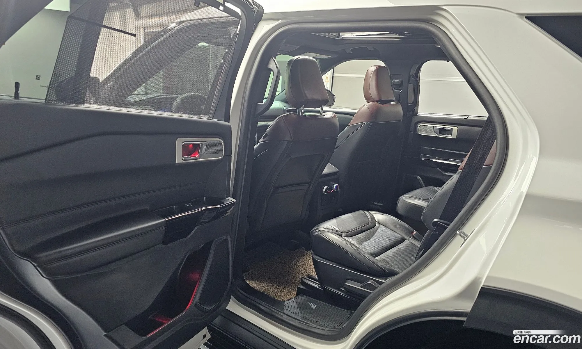 Ford Explorer 6th Gen 2022 1FM5K8HC6NGC01814 — 20
