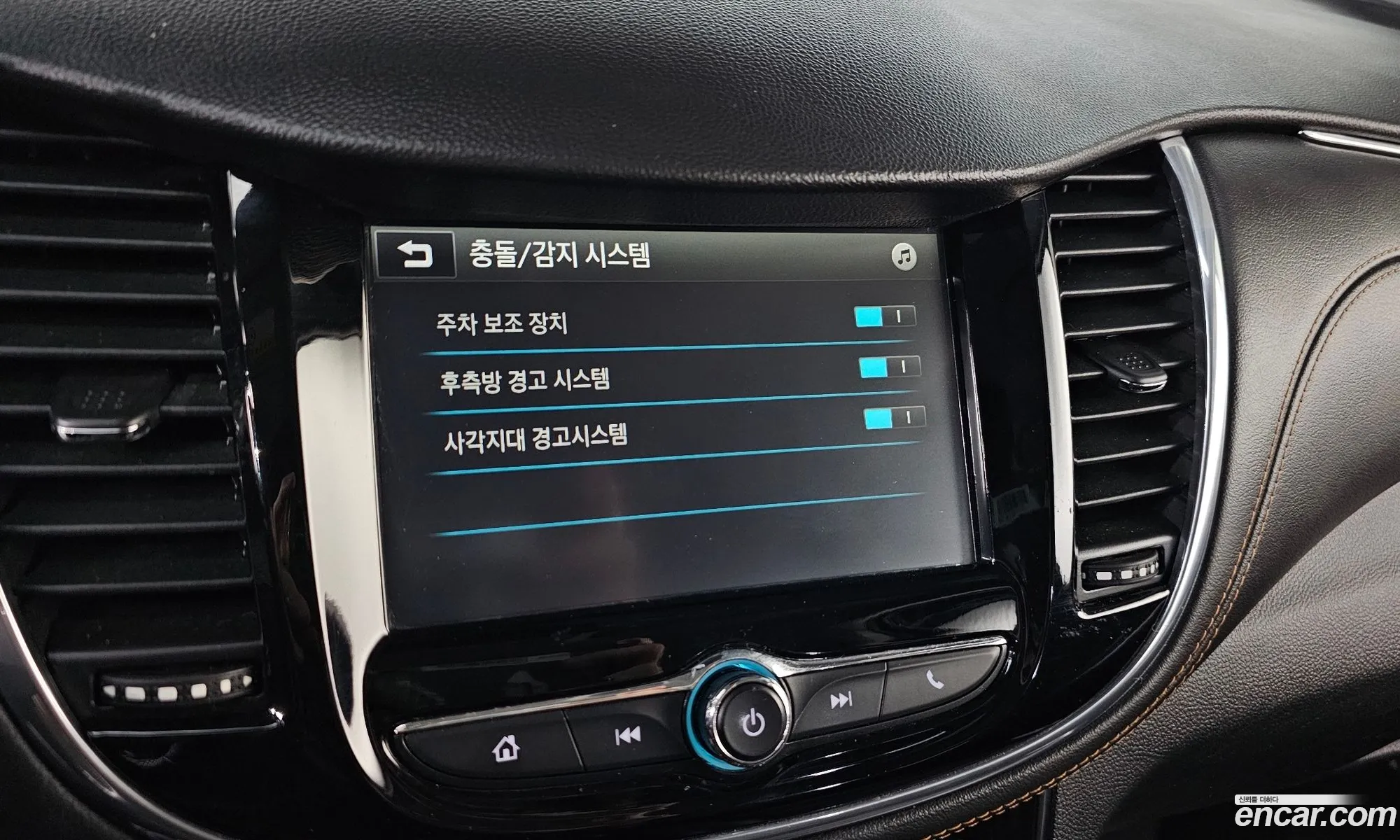 Chevrolet (GM Daewoo) Trax 2017 — 3