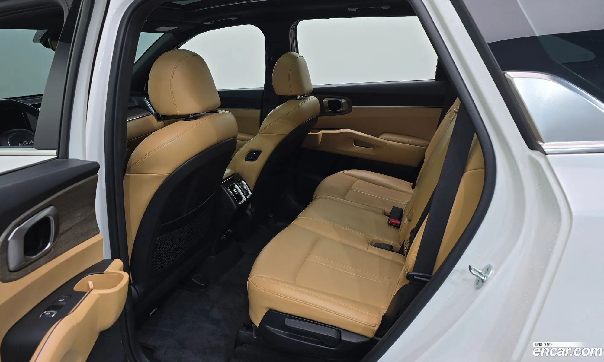Kia Sorento 2022 — 16