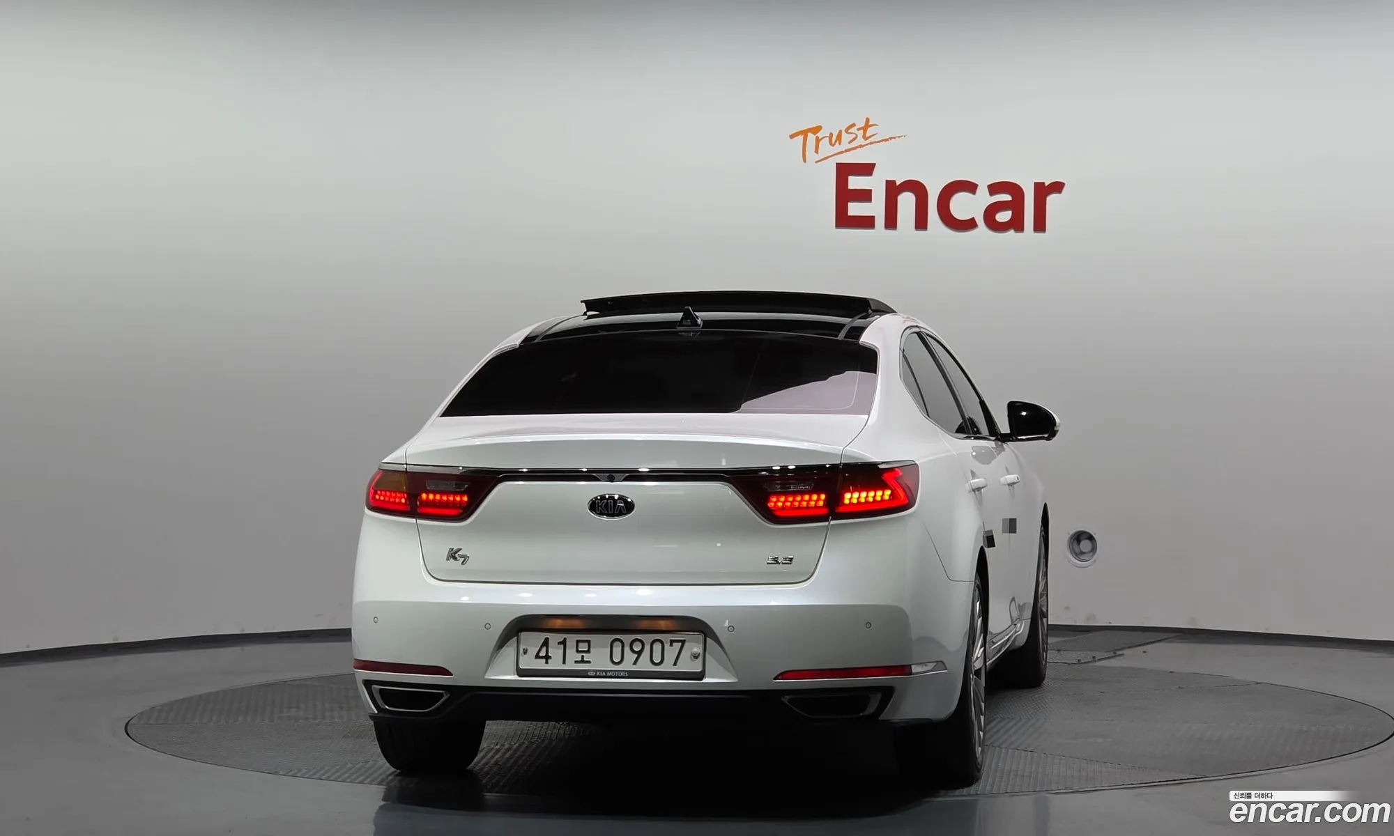 Kia K7 2016 — 19