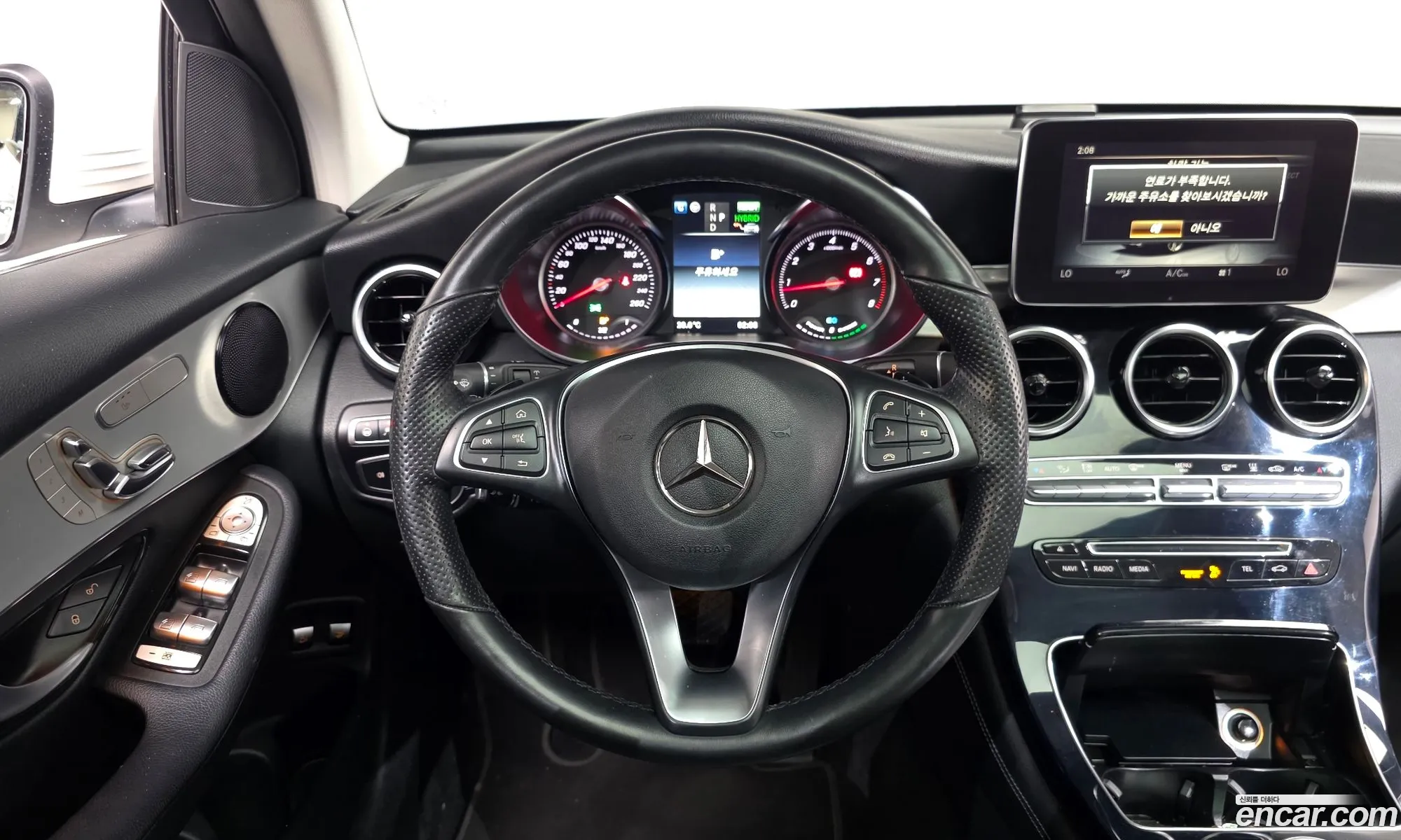 Mercedes-Benz GLC-Class X253 2019 — 29