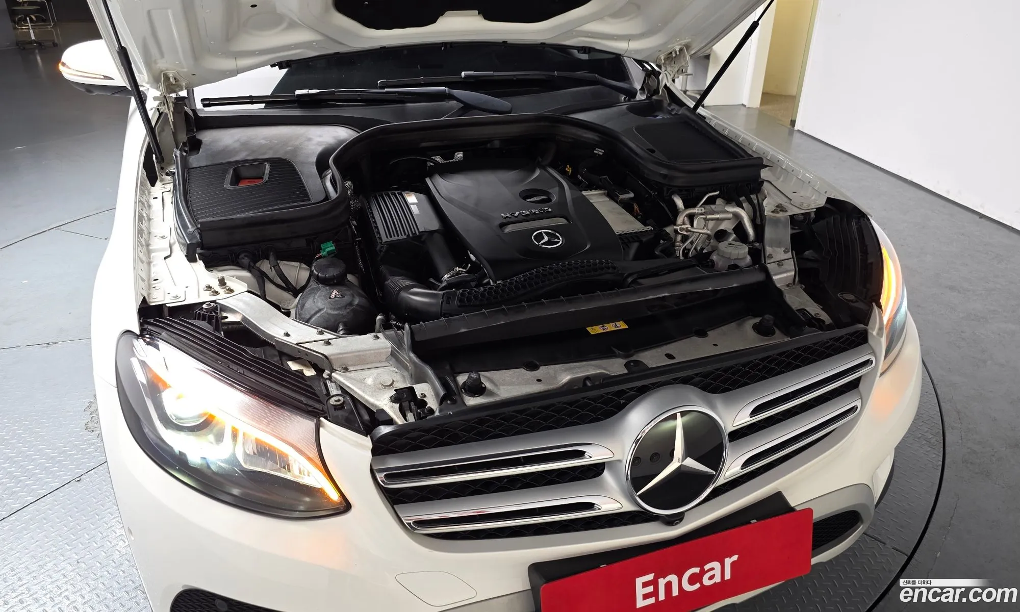 Mercedes-Benz GLC-Class X253 2019 — 24