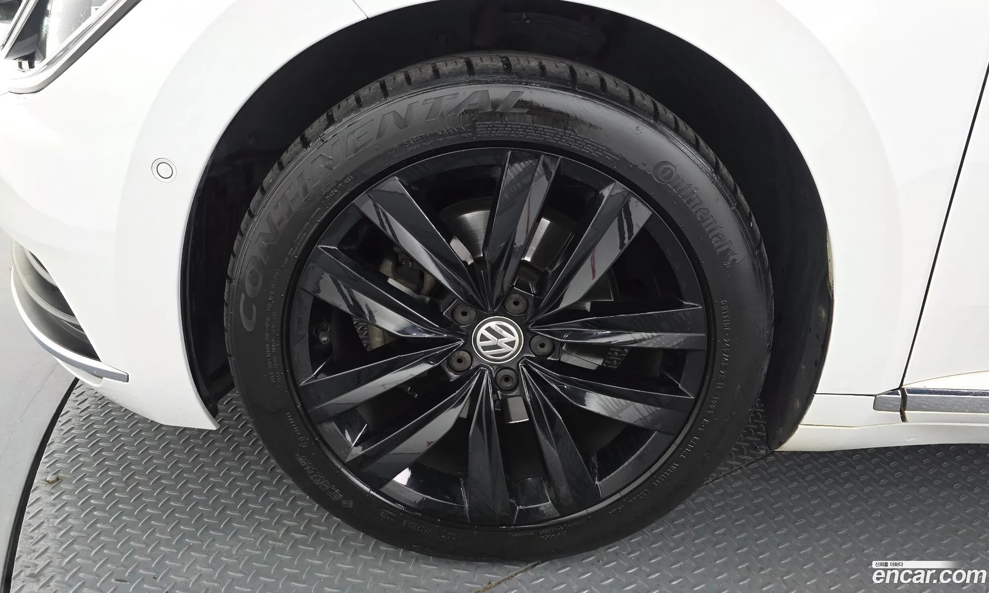 Volkswagen Arteon 2019 — 34