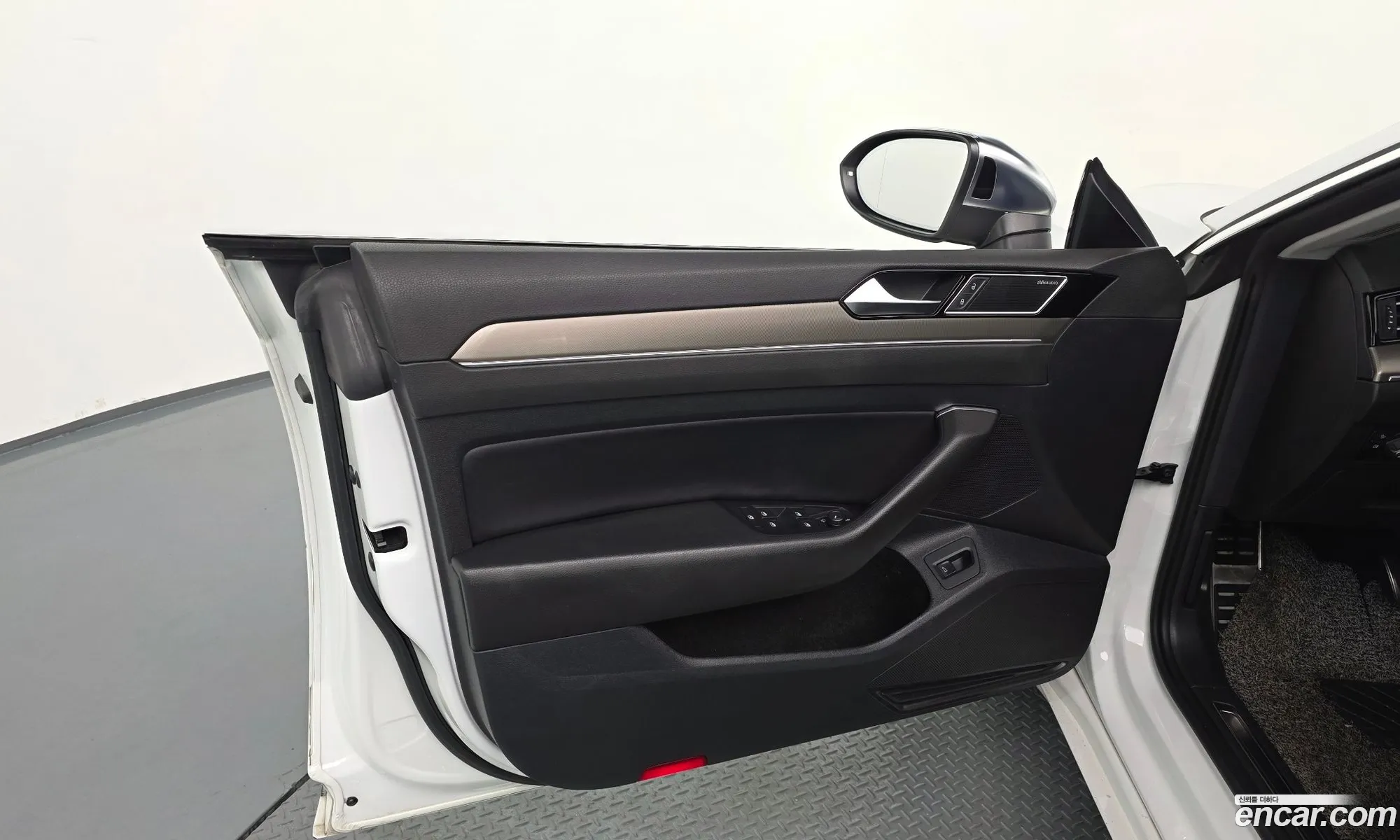 Volkswagen Arteon 2019 — 17