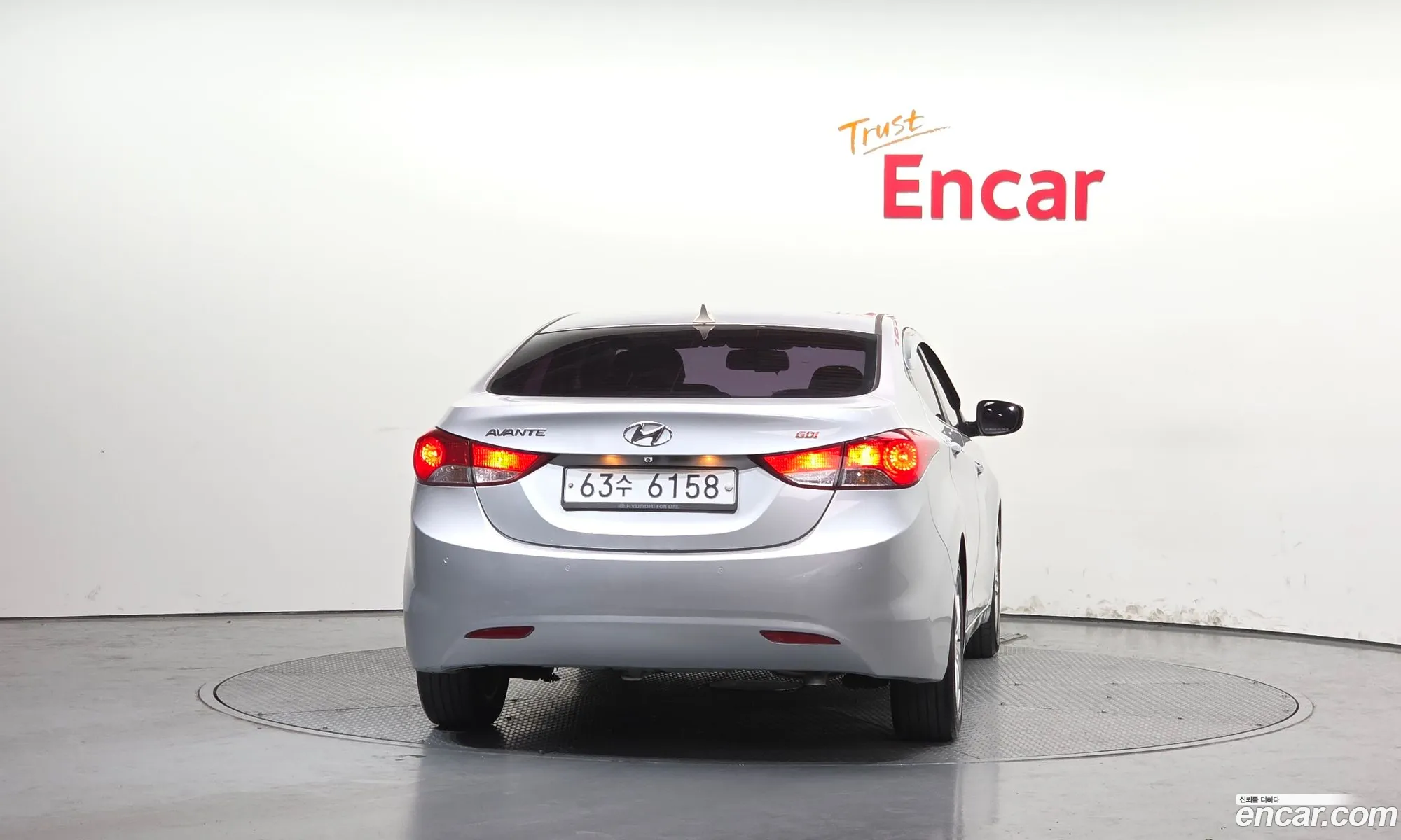 Hyundai Elantra MD 2013 — 12