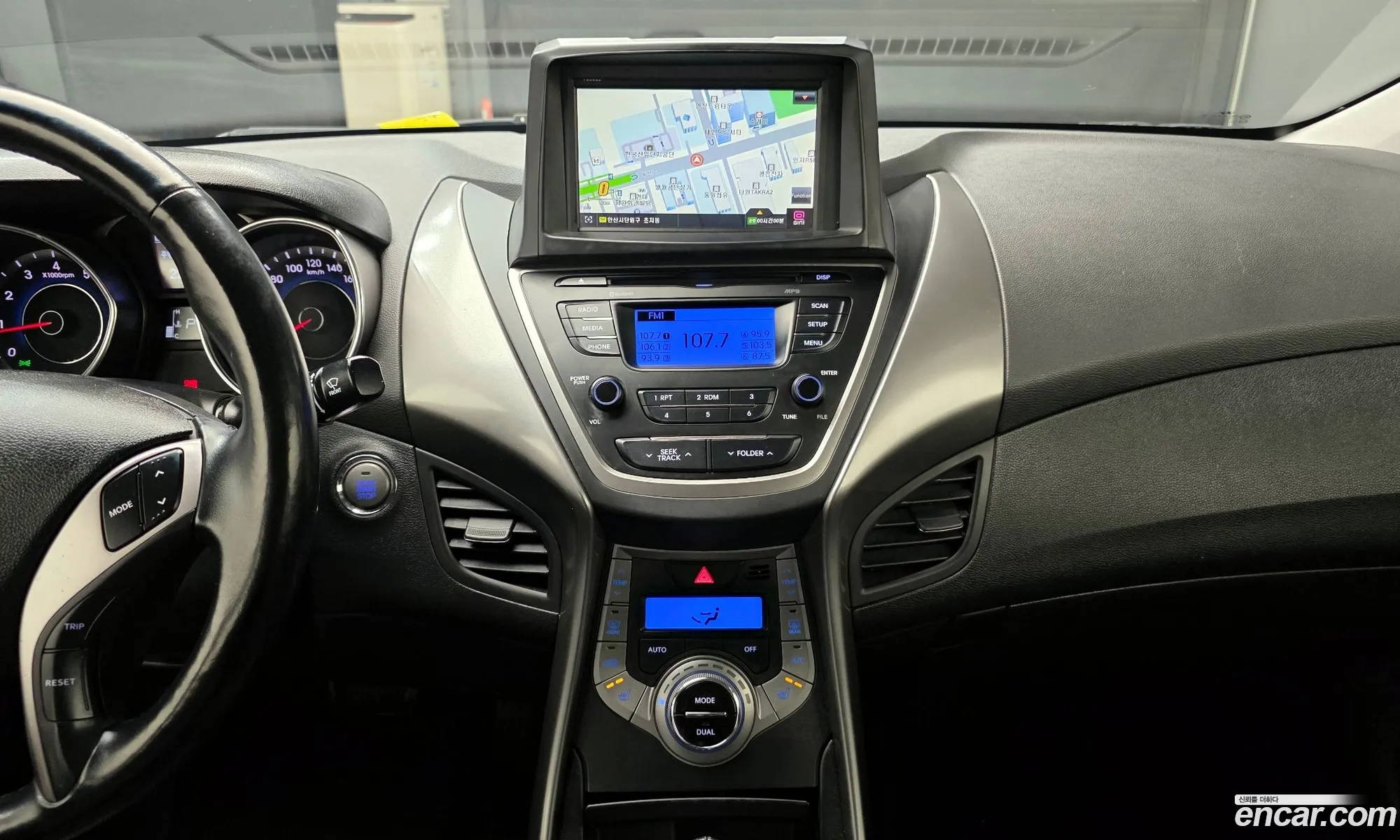Hyundai Elantra MD 2013 — 8