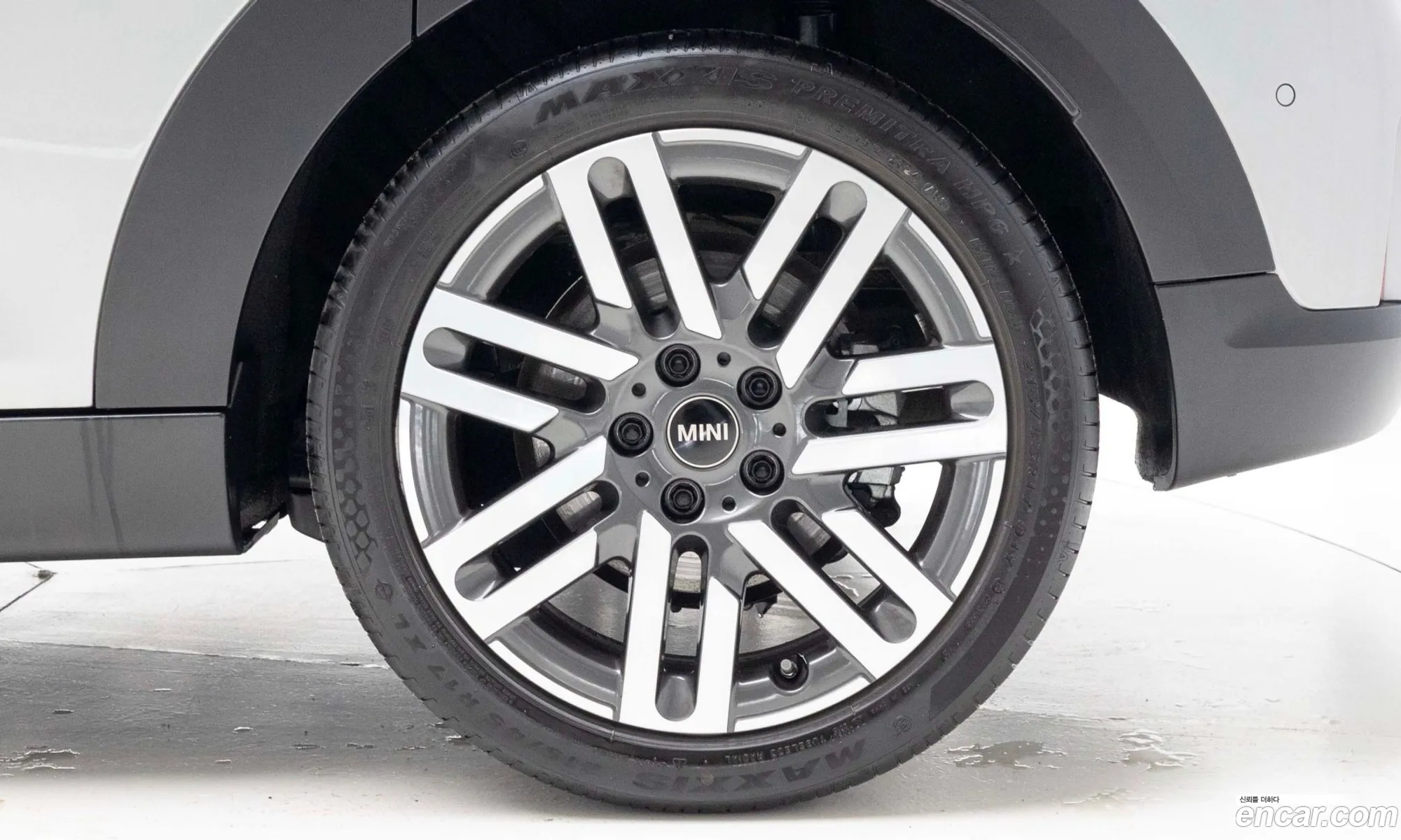 Mini Cooper C 2025 — 3