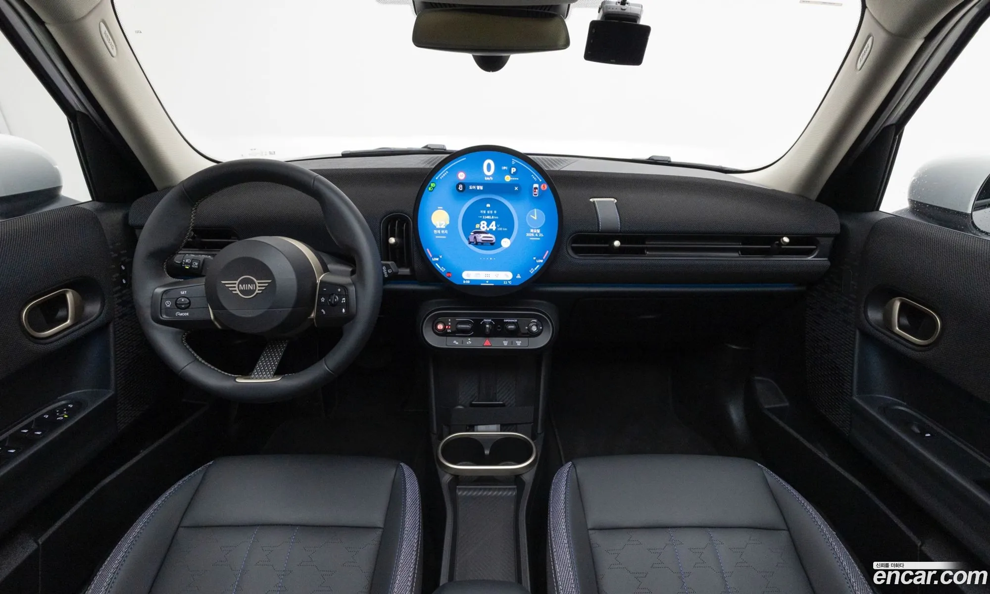 Mini Cooper C 2025 — 17