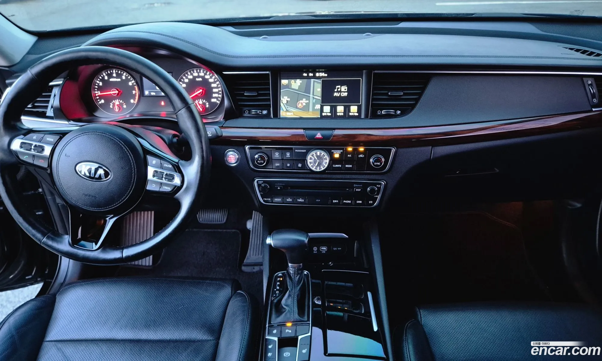 Kia K7 2016 — 7
