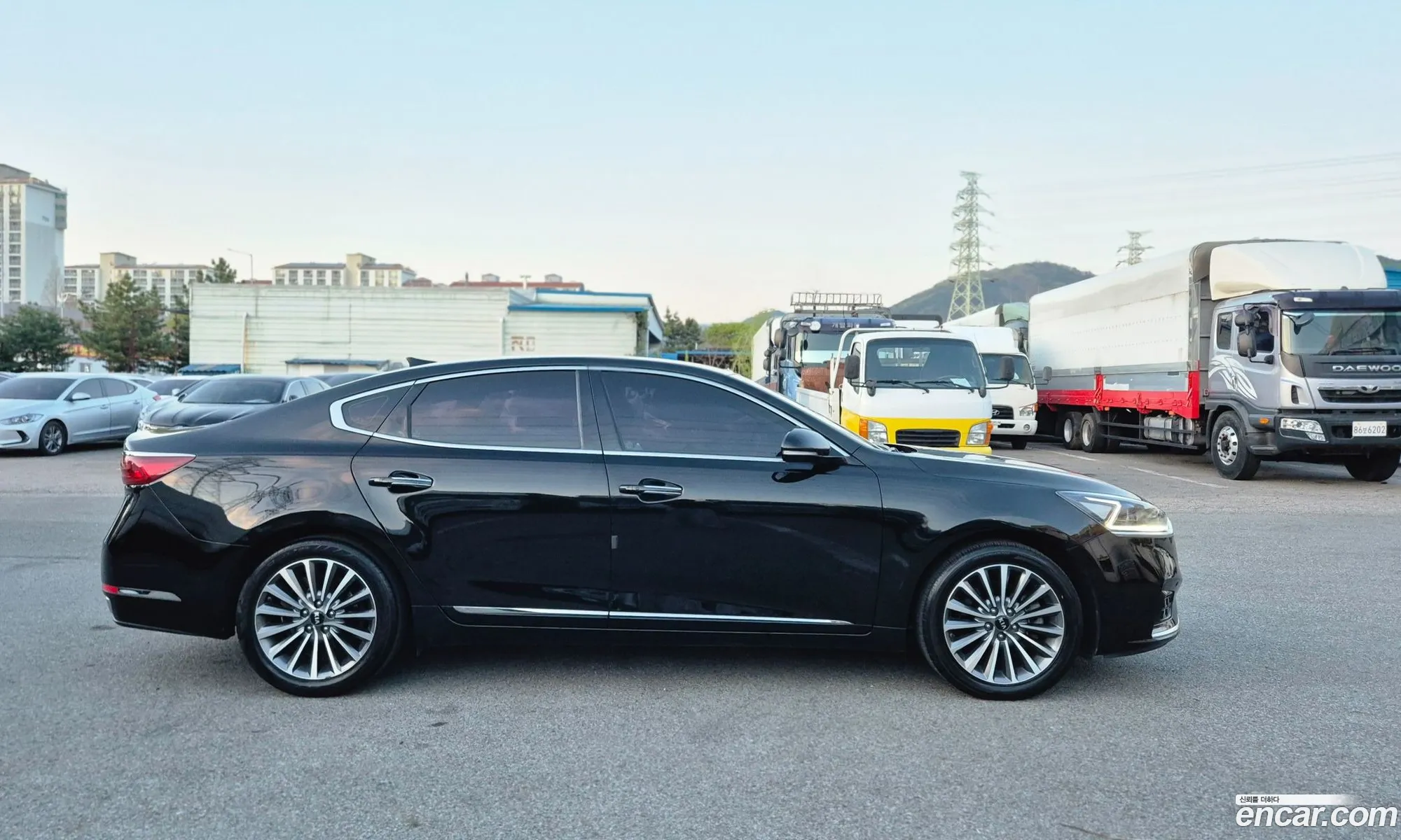 Kia K7 2016 — 11