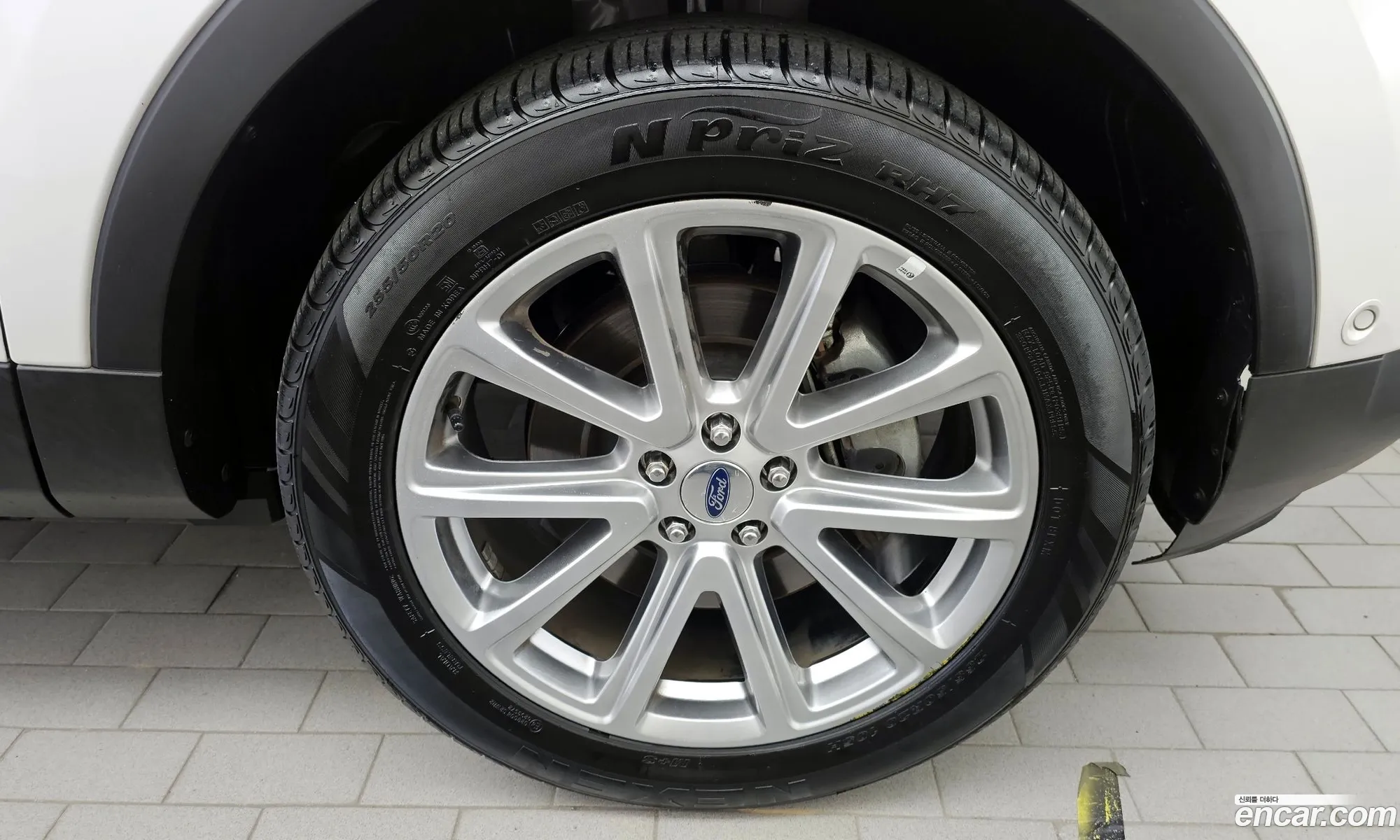 Ford Explorer 2017 1FM5K8FH4HGD32422 — 3