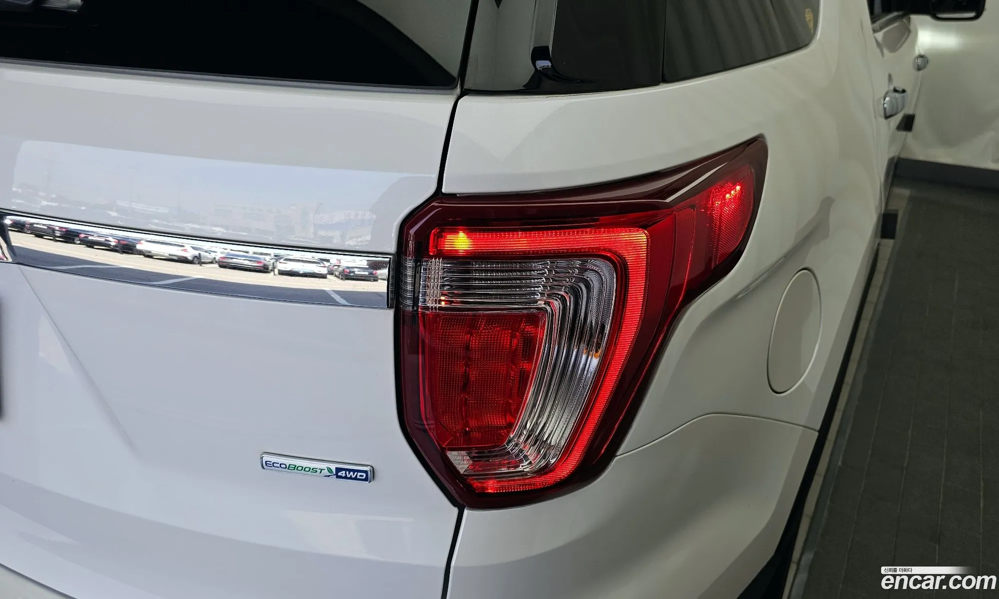 Ford Explorer 2017 1FM5K8FH4HGD32422 — 17