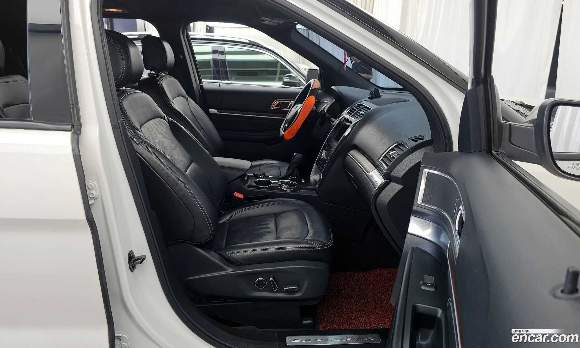 Ford Explorer 2017 1FM5K8FH4HGD32422 — 23
