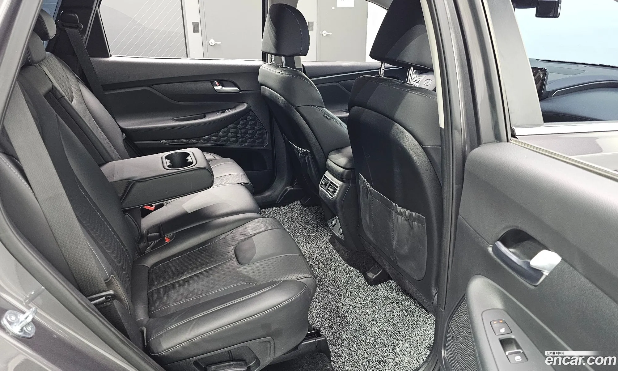Hyundai Santa Fe 2023 — 24
