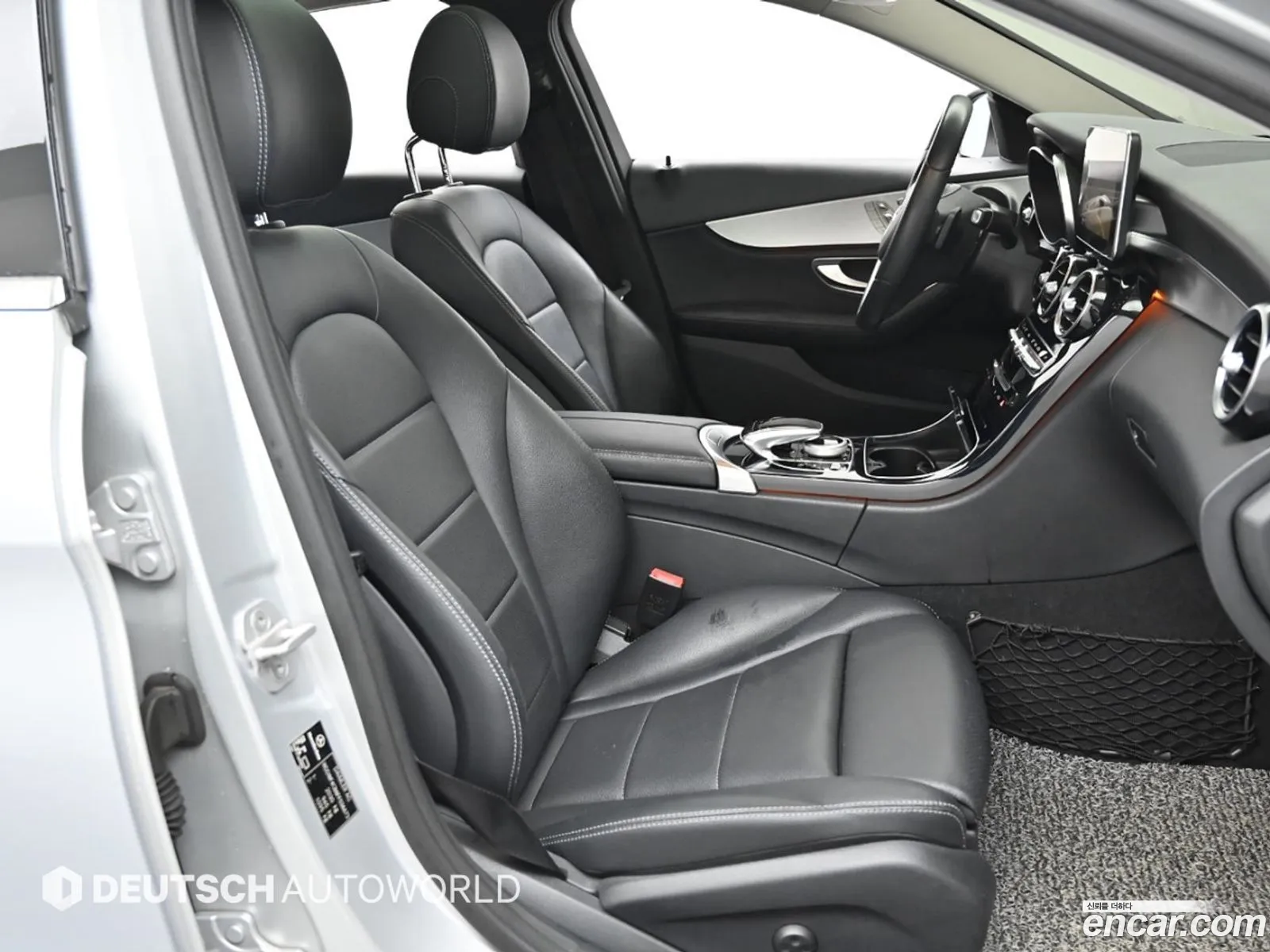 Mercedes-Benz C-Class W205 2014 — 13