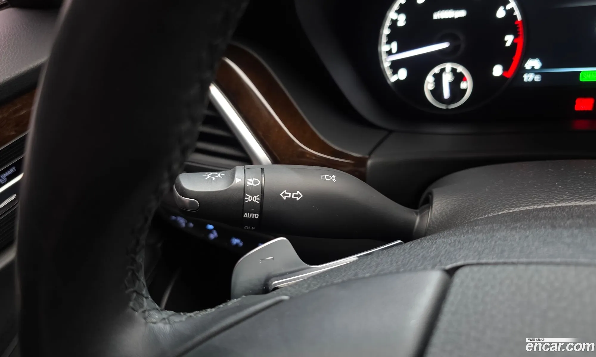 Genesis EQ900 2016 — 6