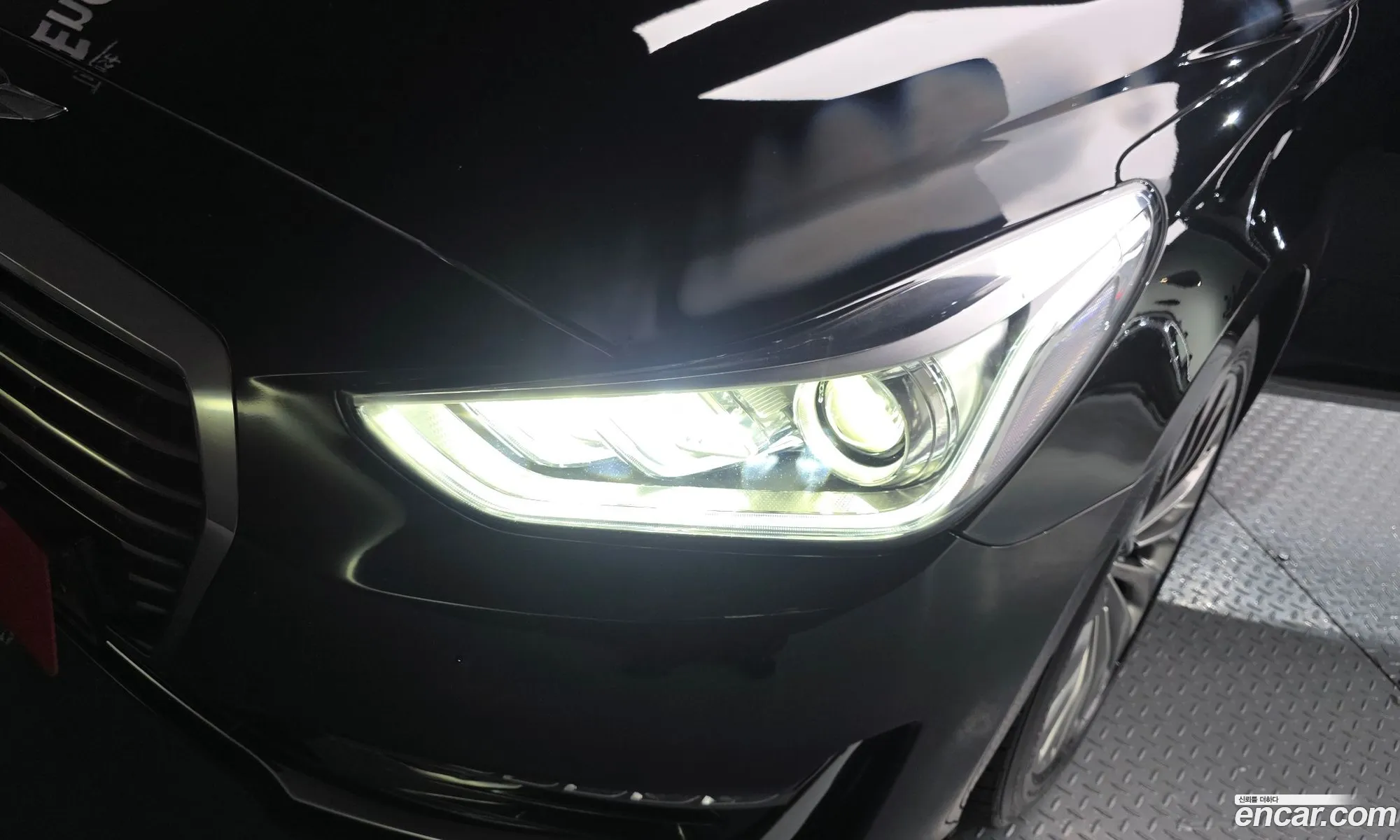 Genesis EQ900 2016 — 11