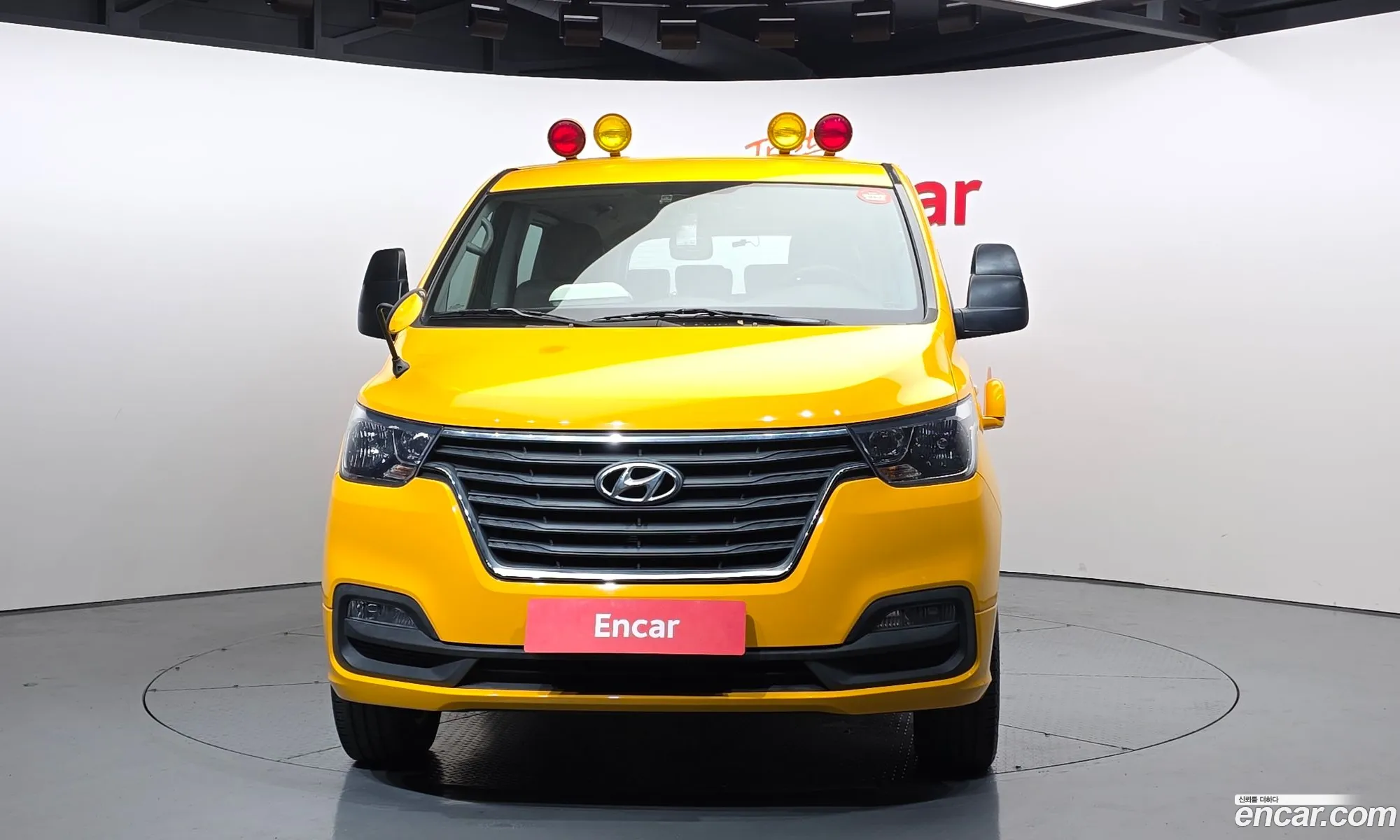 Hyundai Grand Starex 2018 — 14