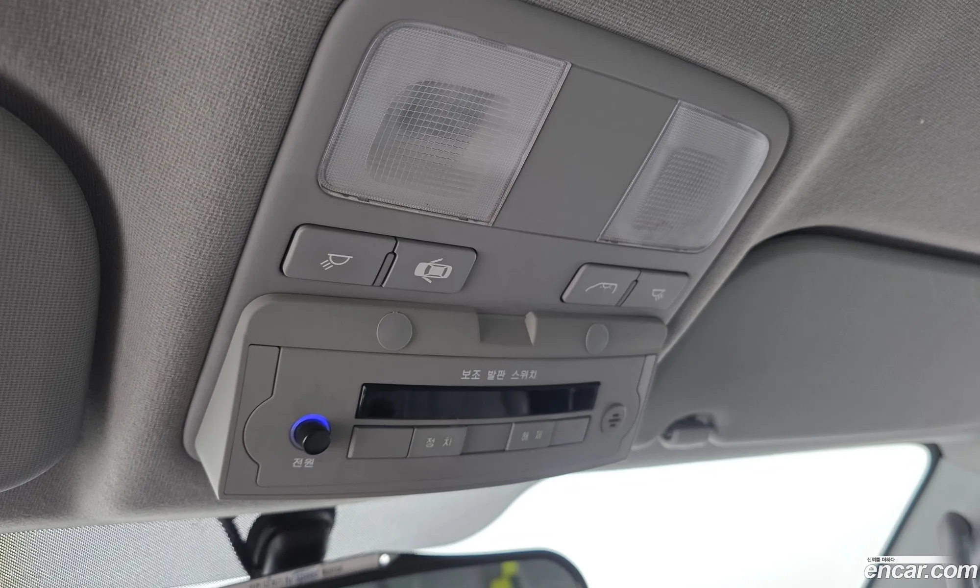 Hyundai Grand Starex 2018 — 16