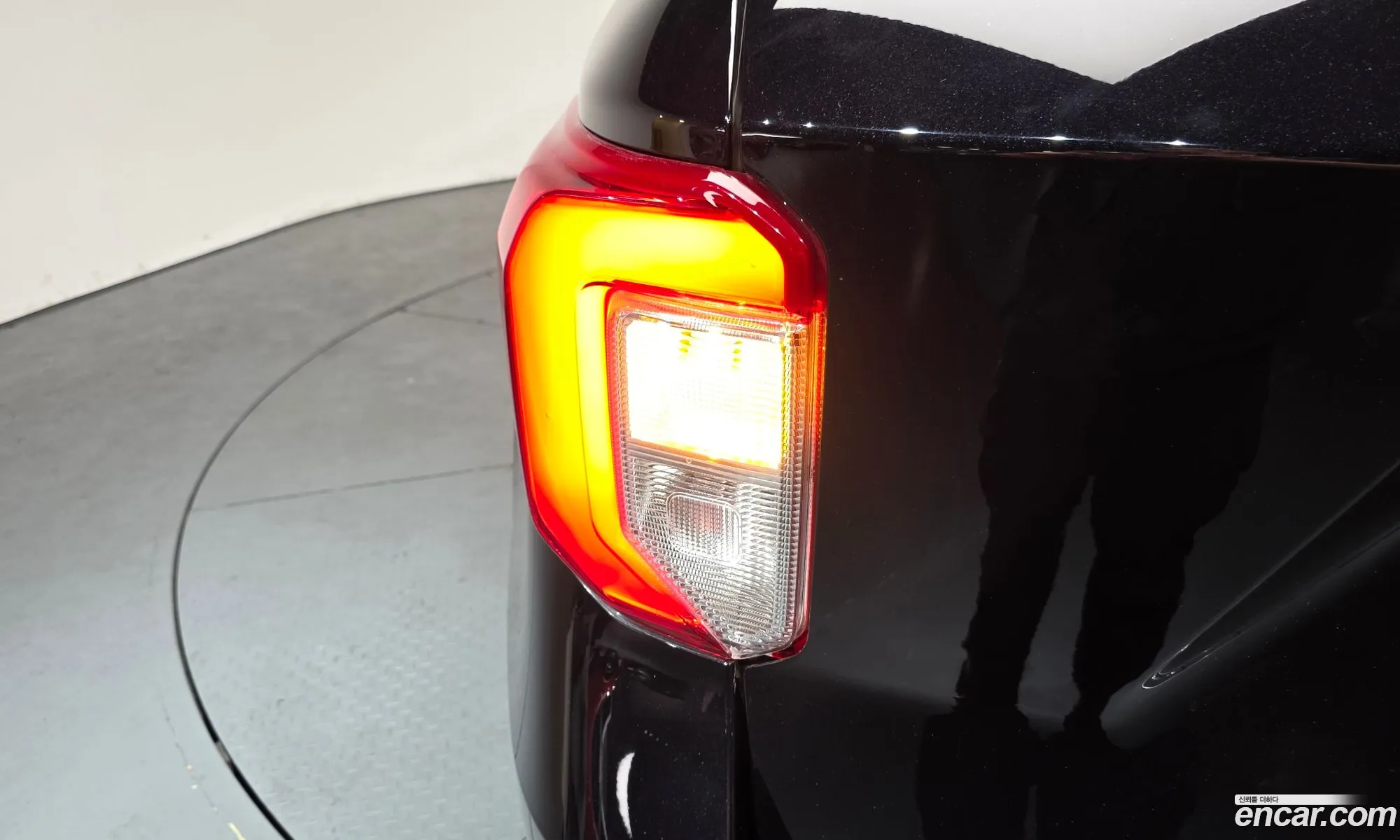 Ford Explorer 6th Gen 2022 1FM5K8HC3NGC1E578 — 8