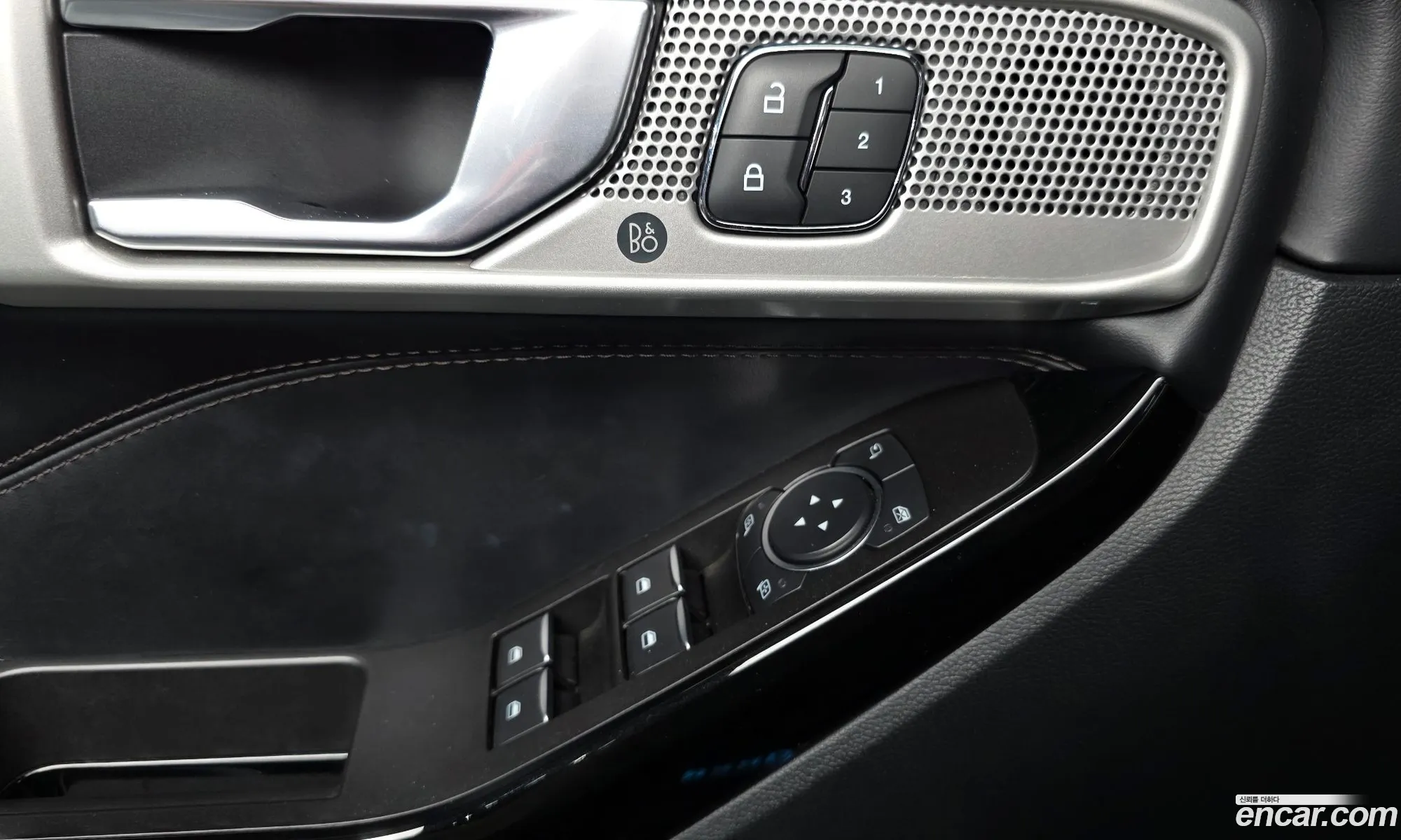 Ford Explorer 6th Gen 2022 1FM5K8HC3NGC1E578 — 22