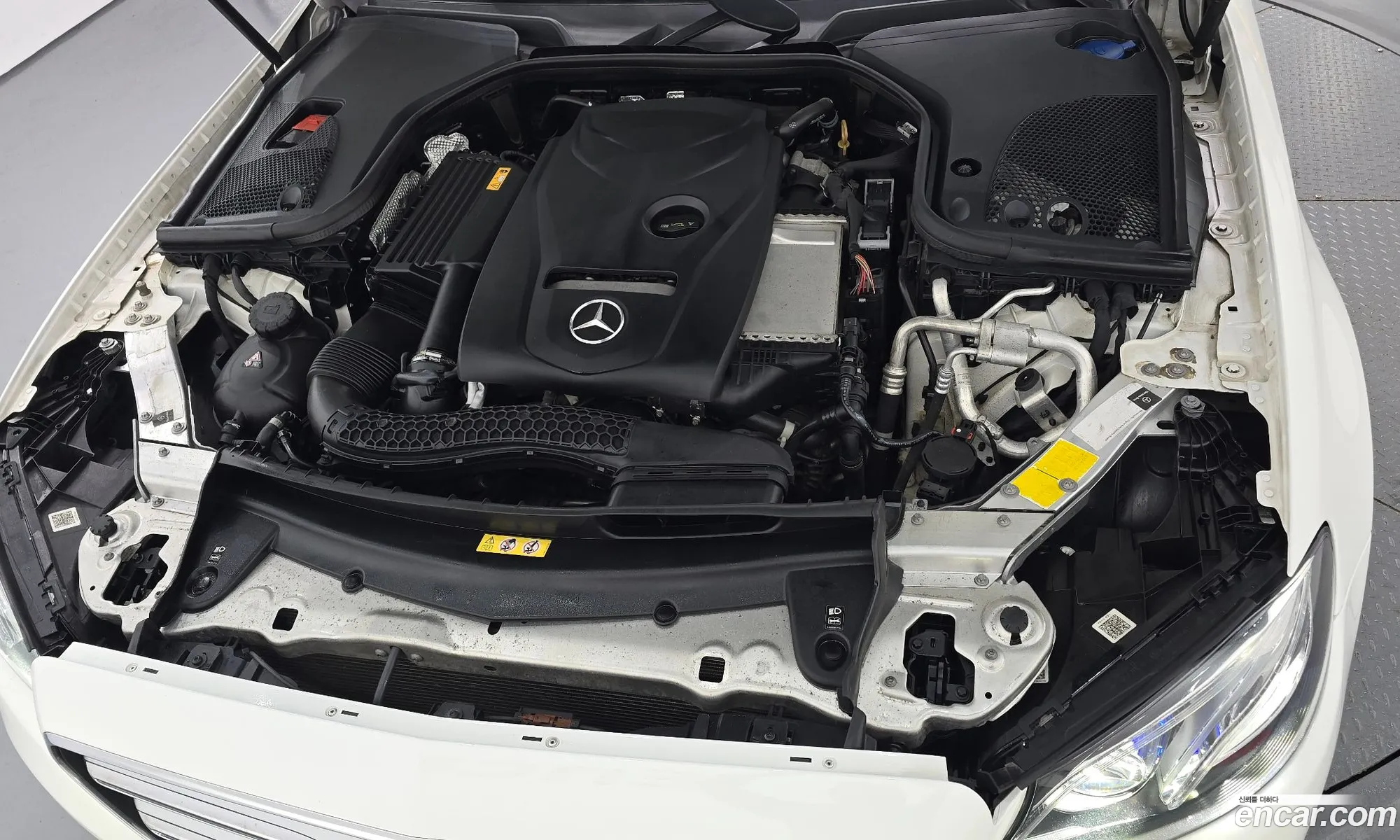 Mercedes-Benz E-Class W213 2020 — 22