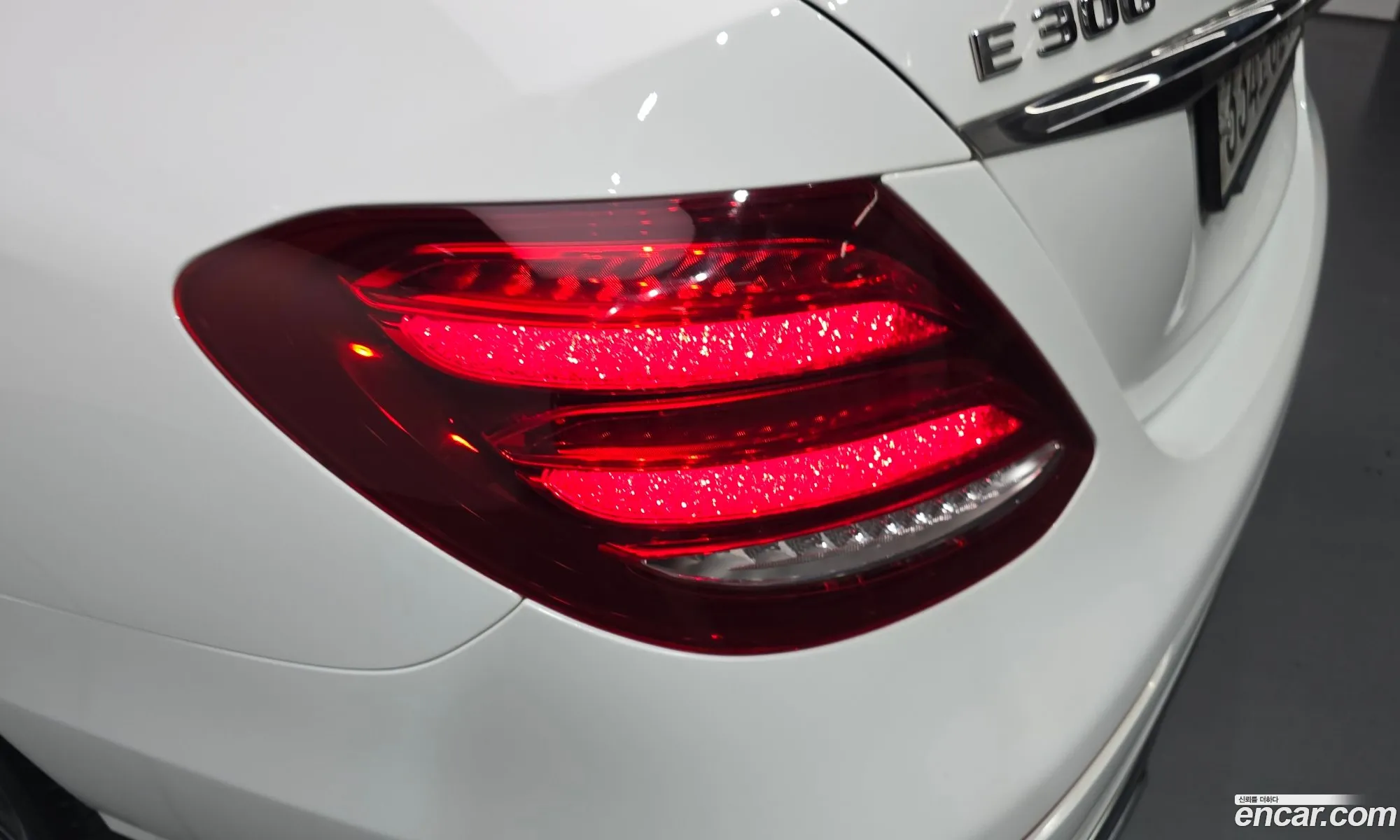 Mercedes-Benz E-Class W213 2020 — 31
