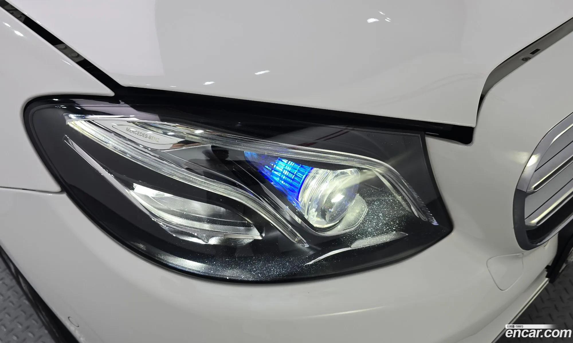 Mercedes-Benz E-Class W213 2020 — 23