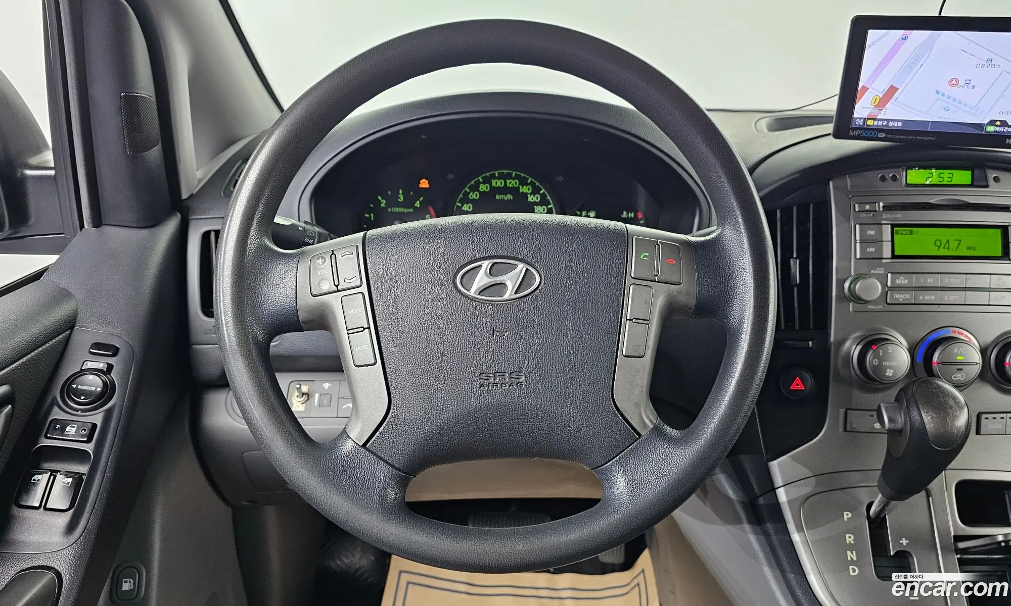 Hyundai Grand Starex 2012 — 4