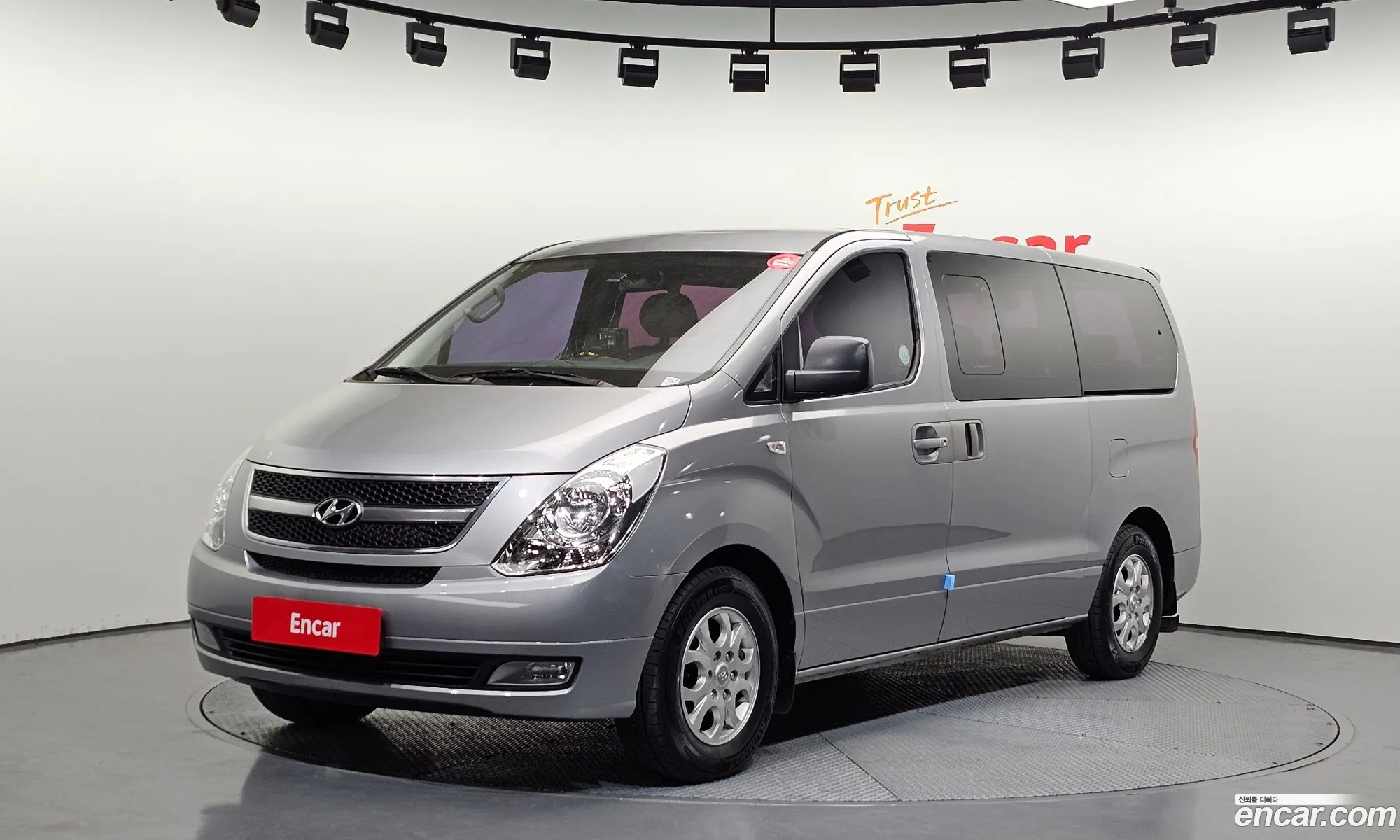 Hyundai Grand Starex 2012 — 13