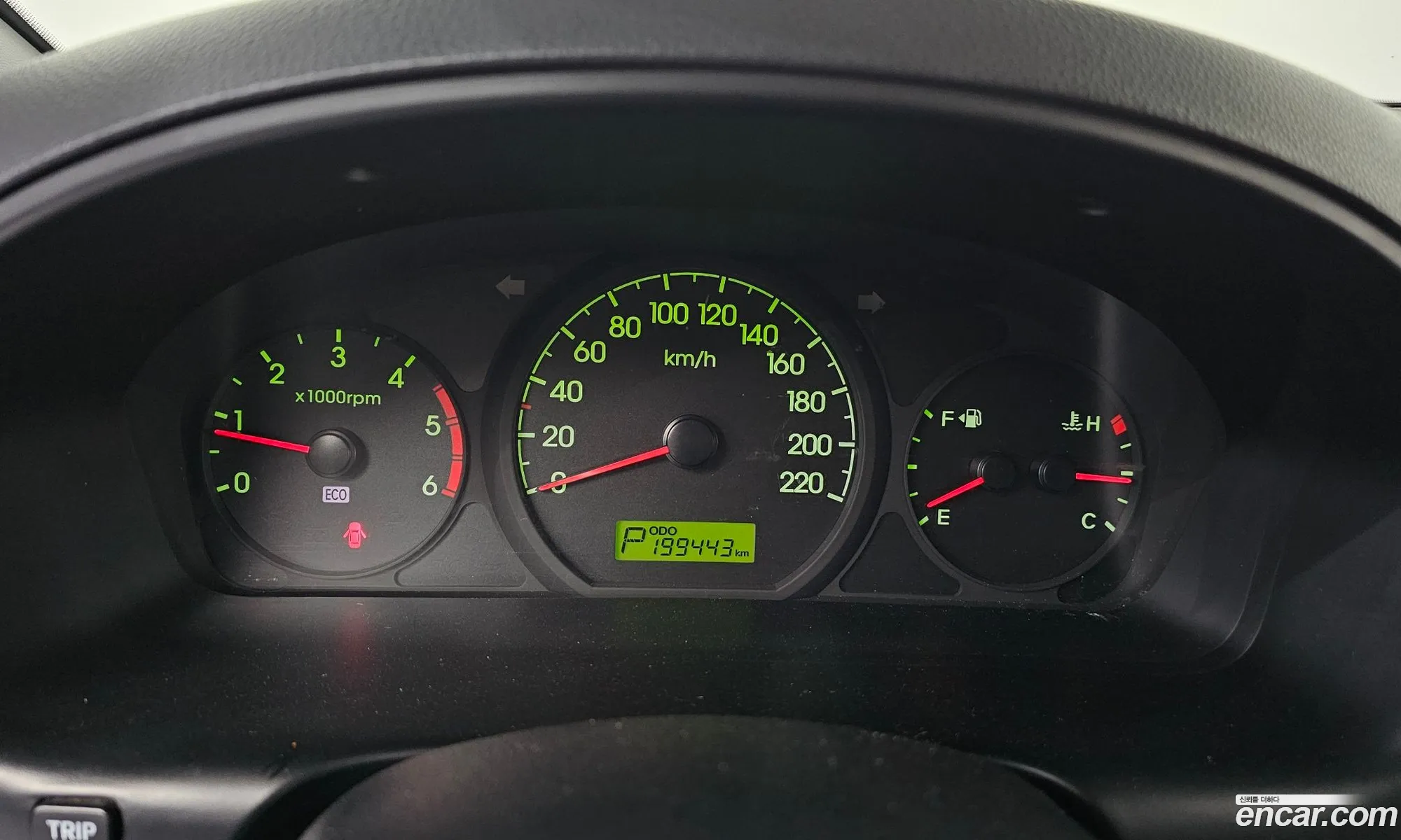 Hyundai Grand Starex 2012 — 2