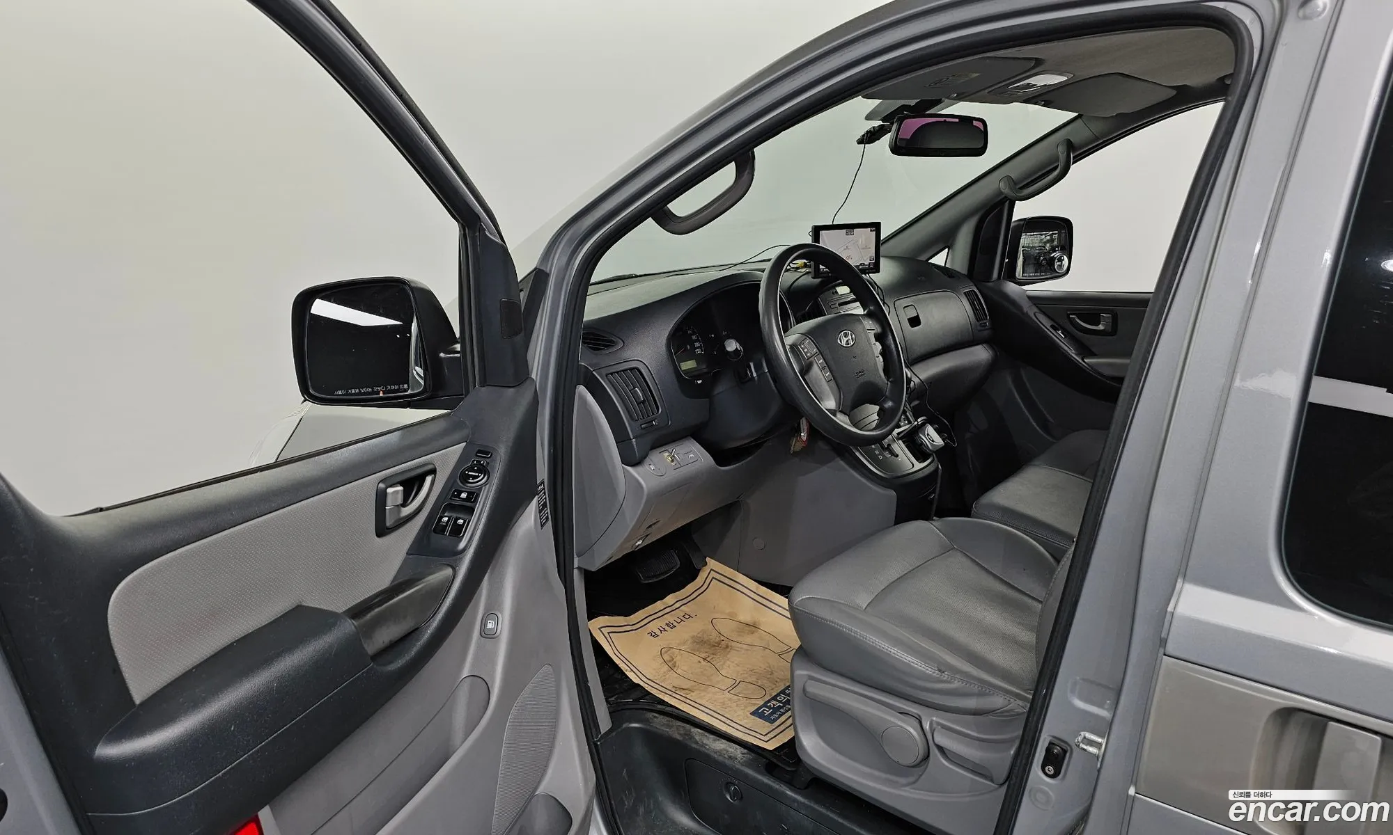Hyundai Grand Starex 2012 — 8