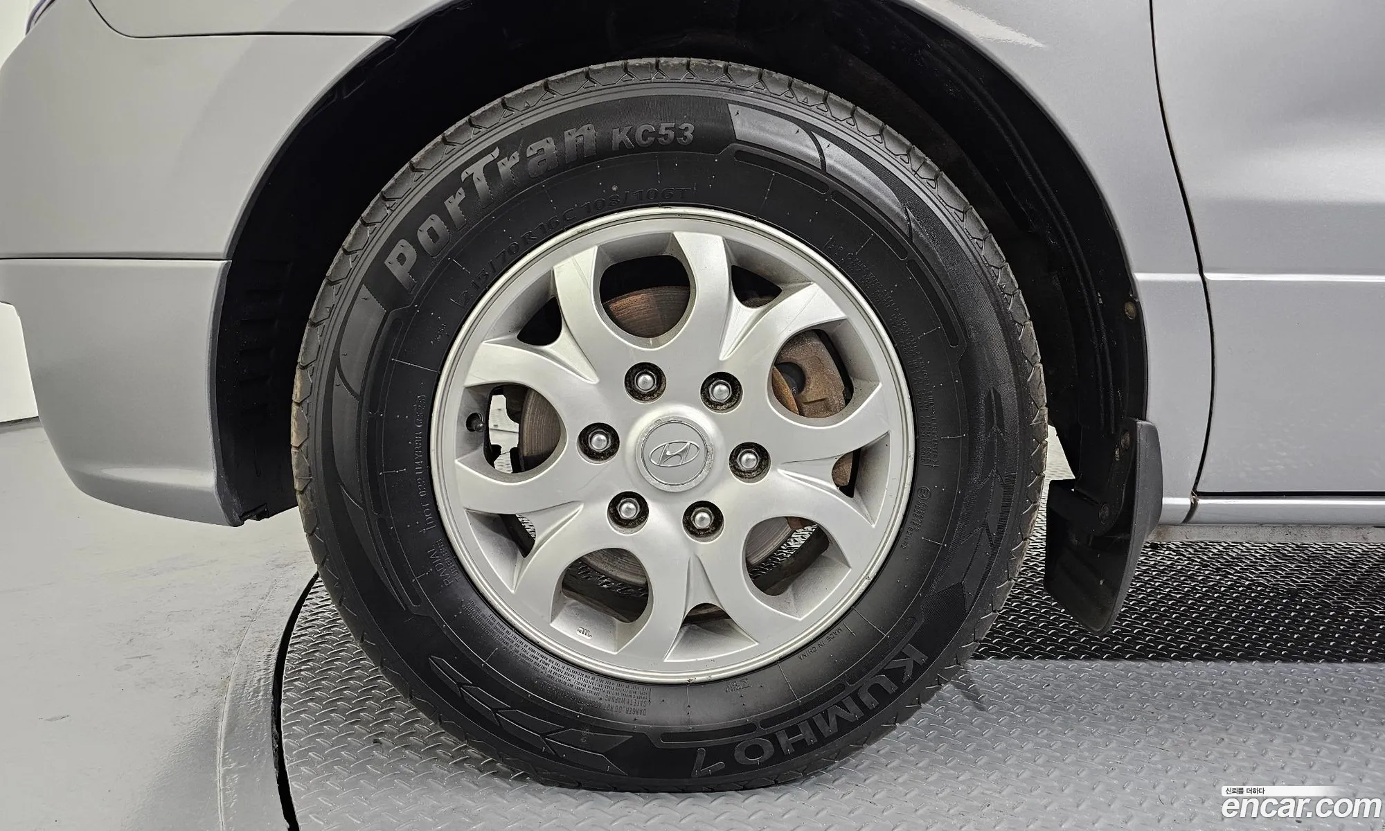 Hyundai Grand Starex 2012 — 14
