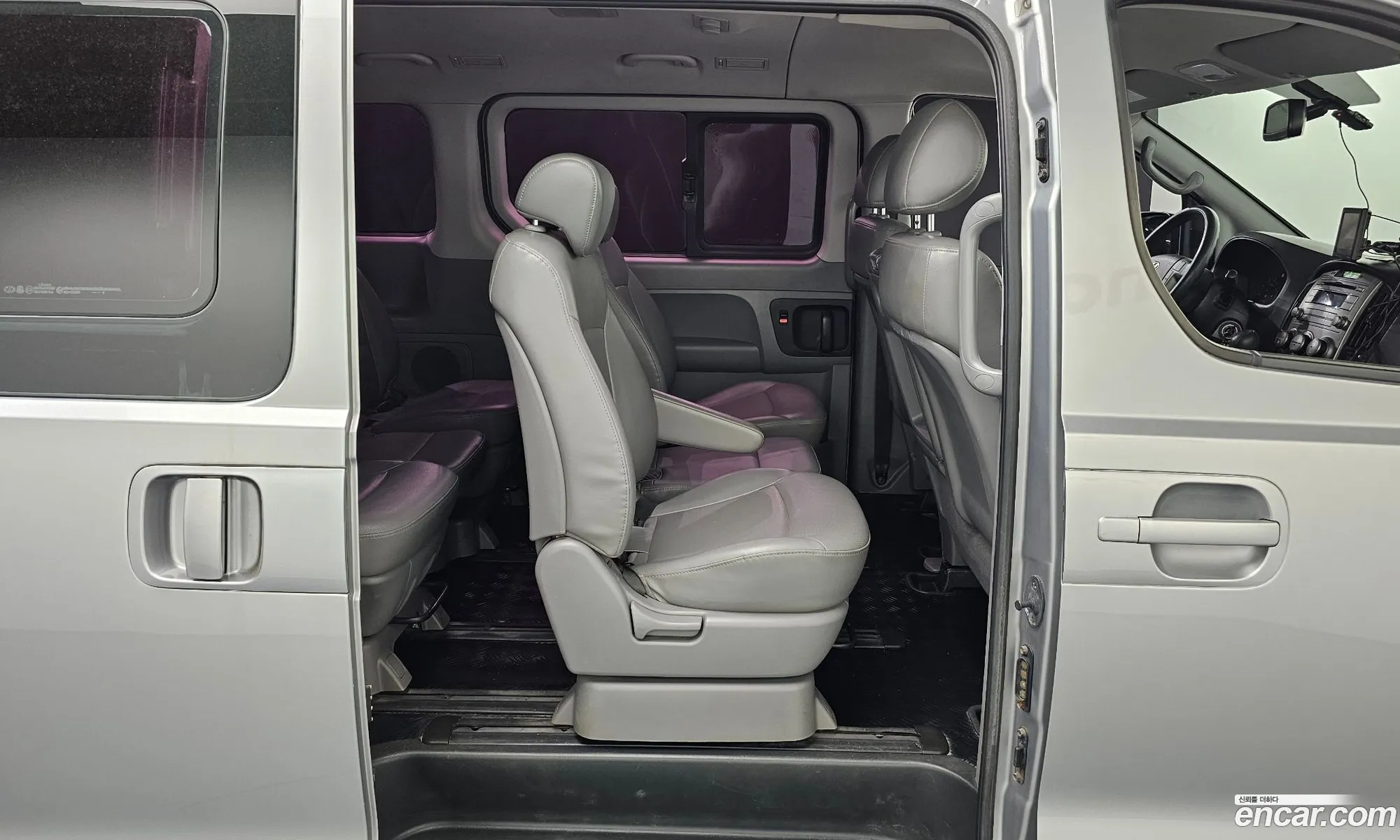 Hyundai Grand Starex 2012 — 15
