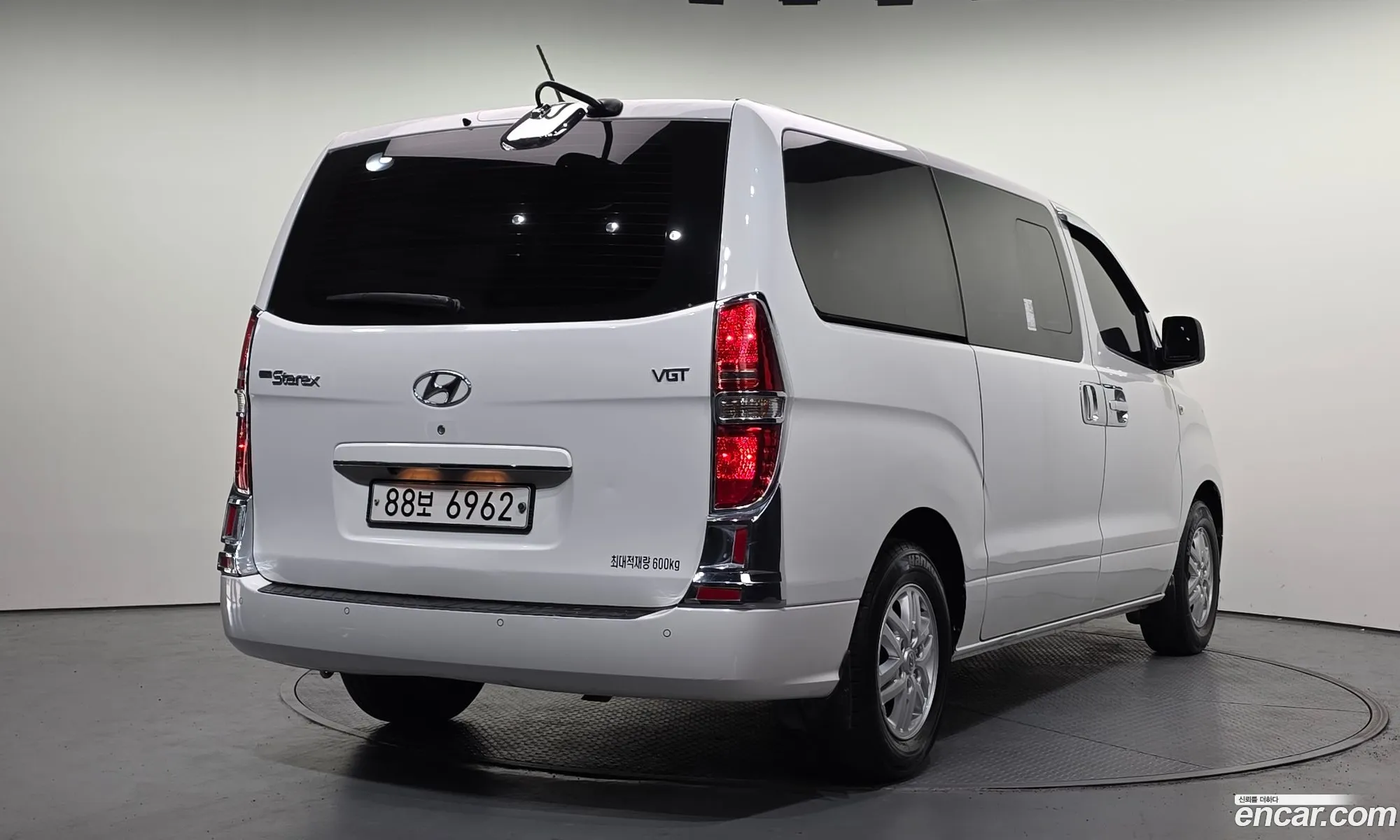 Hyundai Grand Starex 2019 — 14