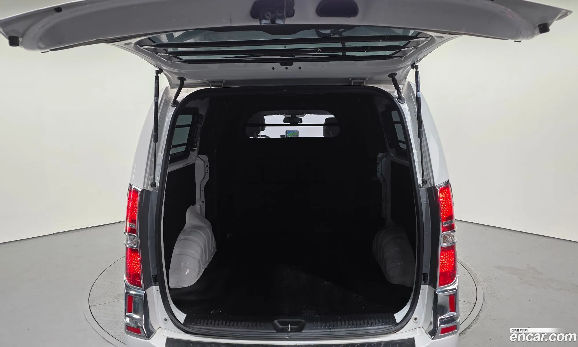 Hyundai Grand Starex 2019 — 7