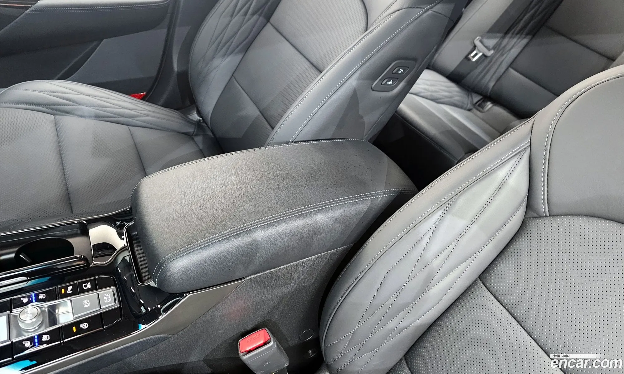 Kia K7 Premier 2019 — 27