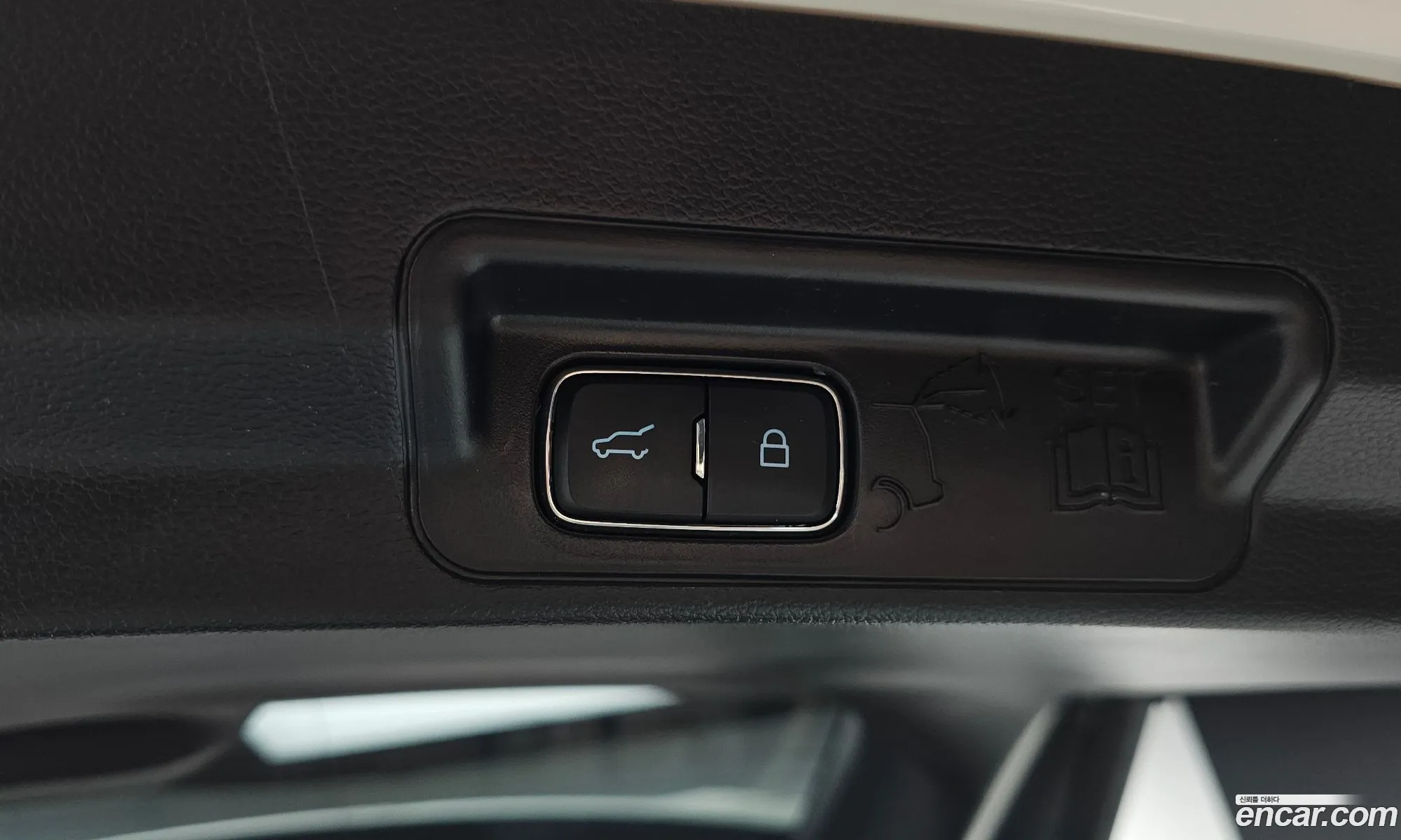 Ford Explorer 6th Gen 2021 1FMSK8FH3MGA98111 — 21