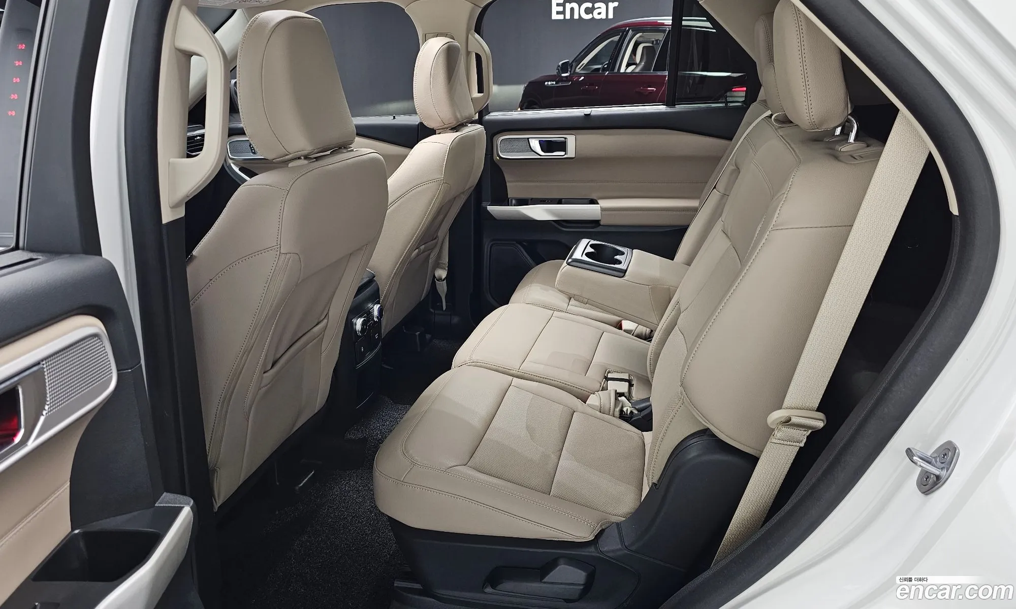 Ford Explorer 6th Gen 2021 1FMSK8FH3MGA98111 — 33