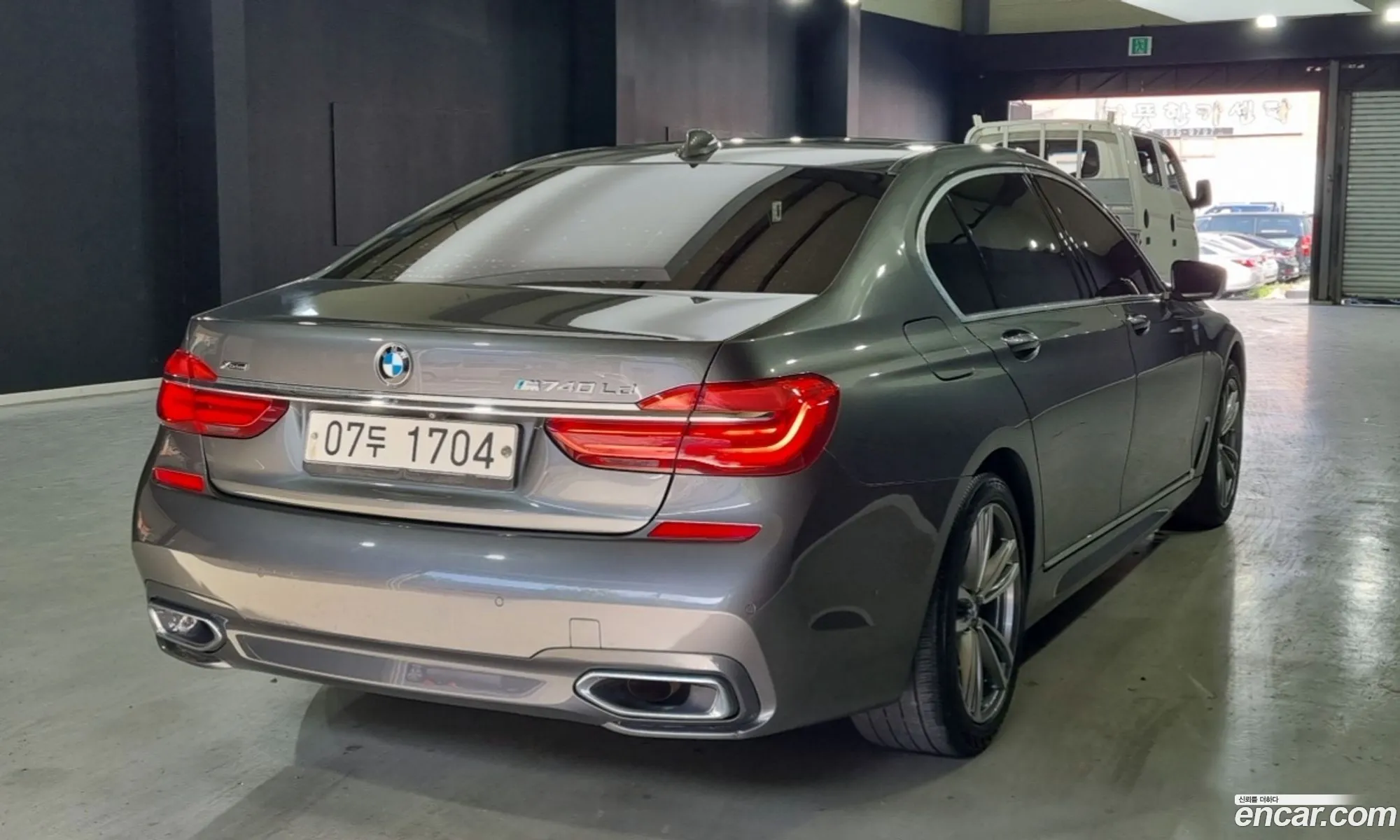 BMW 7 Series 2017 — 7
