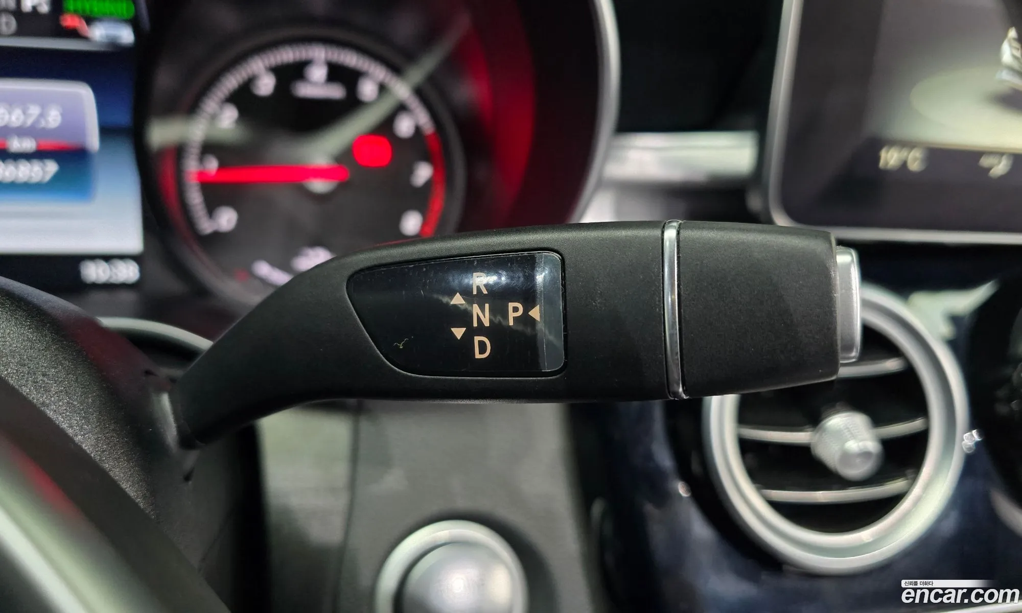 Mercedes-Benz C-Class W205 2018 — 16